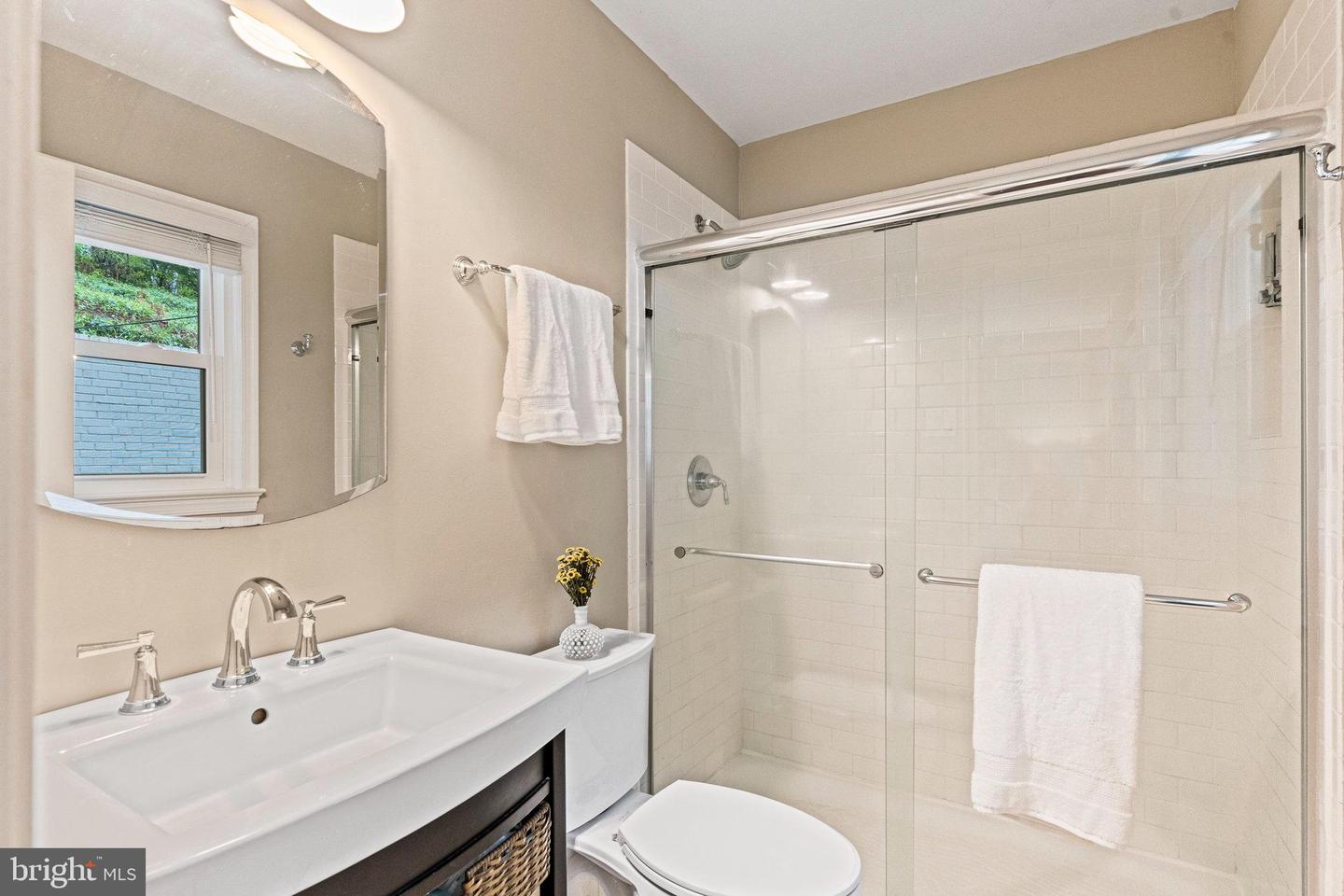 9132 SANTAYANA DR, FAIRFAX, Virginia 22031, 4 Bedrooms Bedrooms, ,3 BathroomsBathrooms,Residential,For sale,9132 SANTAYANA DR,VAFX2233488 MLS # VAFX2233488