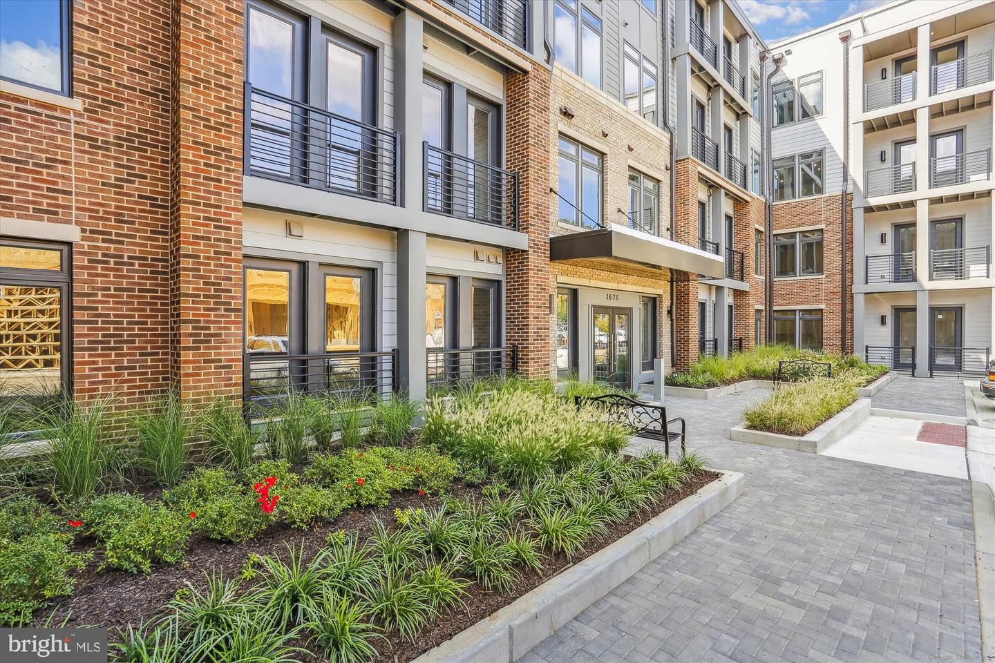 1675 BANDIT LOOP #202B, RESTON, Virginia 20190, 2 Bedrooms Bedrooms, ,2 BathroomsBathrooms,Residential,For sale,1675 BANDIT LOOP #202B,VAFX2234656 MLS # VAFX2234656