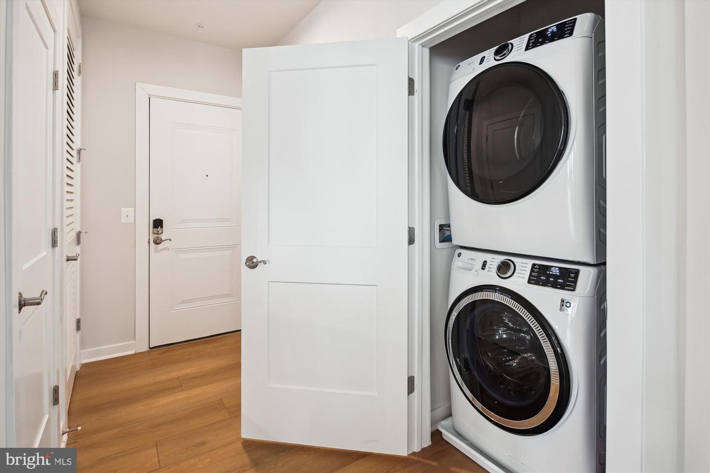 1675 BANDIT LOOP #202B, RESTON, Virginia 20190, 2 Bedrooms Bedrooms, ,2 BathroomsBathrooms,Residential,For sale,1675 BANDIT LOOP #202B,VAFX2234656 MLS # VAFX2234656