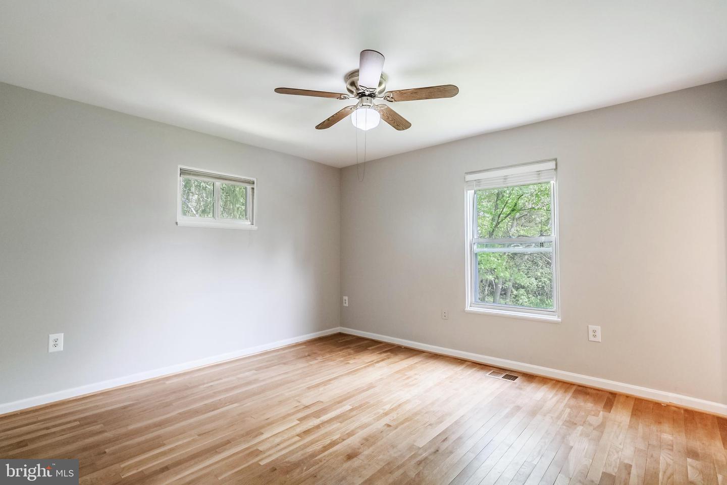 724 N ARGONNE AVE, STERLING, Virginia 20164, 4 Bedrooms Bedrooms, ,3 BathroomsBathrooms,Residential,For sale,724 N ARGONNE AVE,VALO2094094 MLS # VALO2094094