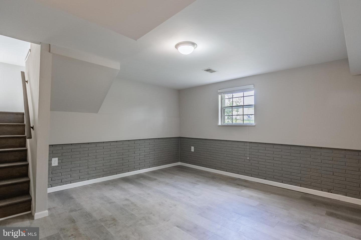 724 N ARGONNE AVE, STERLING, Virginia 20164, 4 Bedrooms Bedrooms, ,3 BathroomsBathrooms,Residential,For sale,724 N ARGONNE AVE,VALO2094094 MLS # VALO2094094