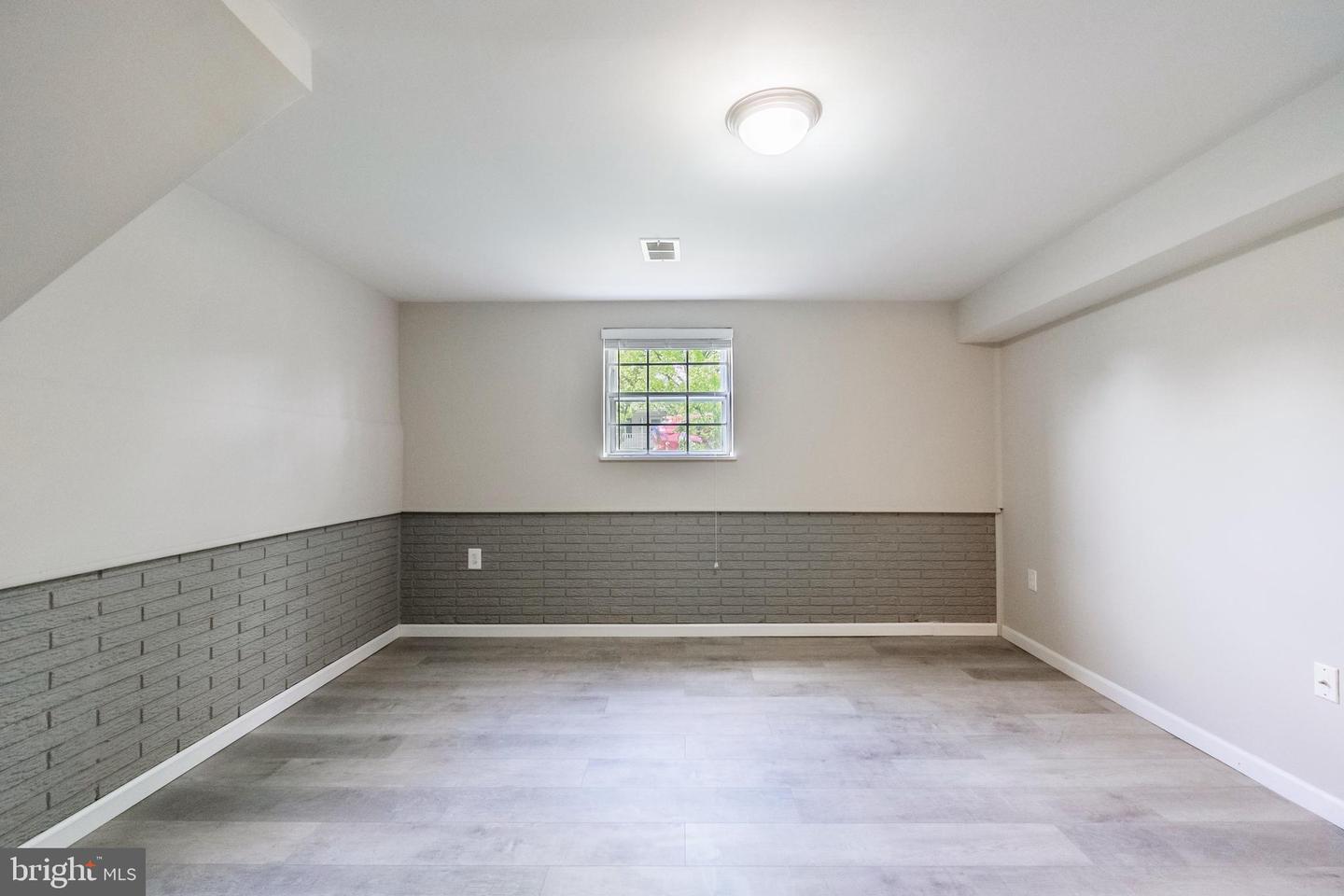 724 N ARGONNE AVE, STERLING, Virginia 20164, 4 Bedrooms Bedrooms, ,3 BathroomsBathrooms,Residential,For sale,724 N ARGONNE AVE,VALO2094094 MLS # VALO2094094