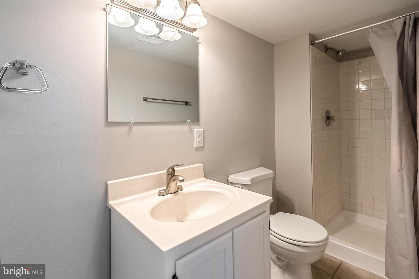 724 N ARGONNE AVE, STERLING, Virginia 20164, 4 Bedrooms Bedrooms, ,3 BathroomsBathrooms,Residential,For sale,724 N ARGONNE AVE,VALO2094094 MLS # VALO2094094