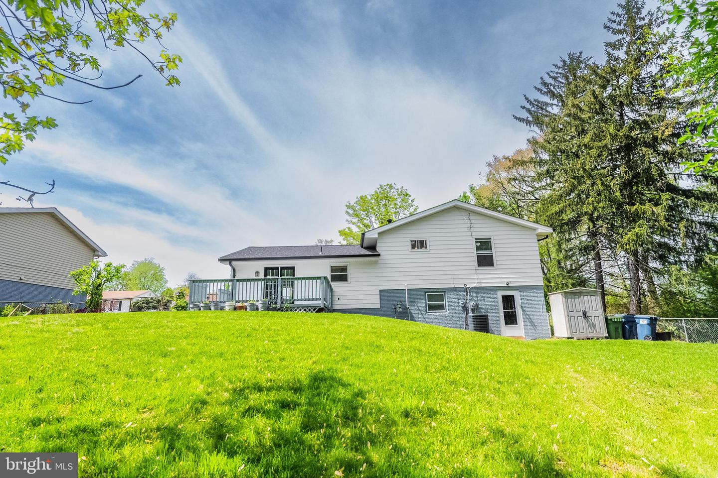 724 N ARGONNE AVE, STERLING, Virginia 20164, 4 Bedrooms Bedrooms, ,3 BathroomsBathrooms,Residential,For sale,724 N ARGONNE AVE,VALO2094094 MLS # VALO2094094