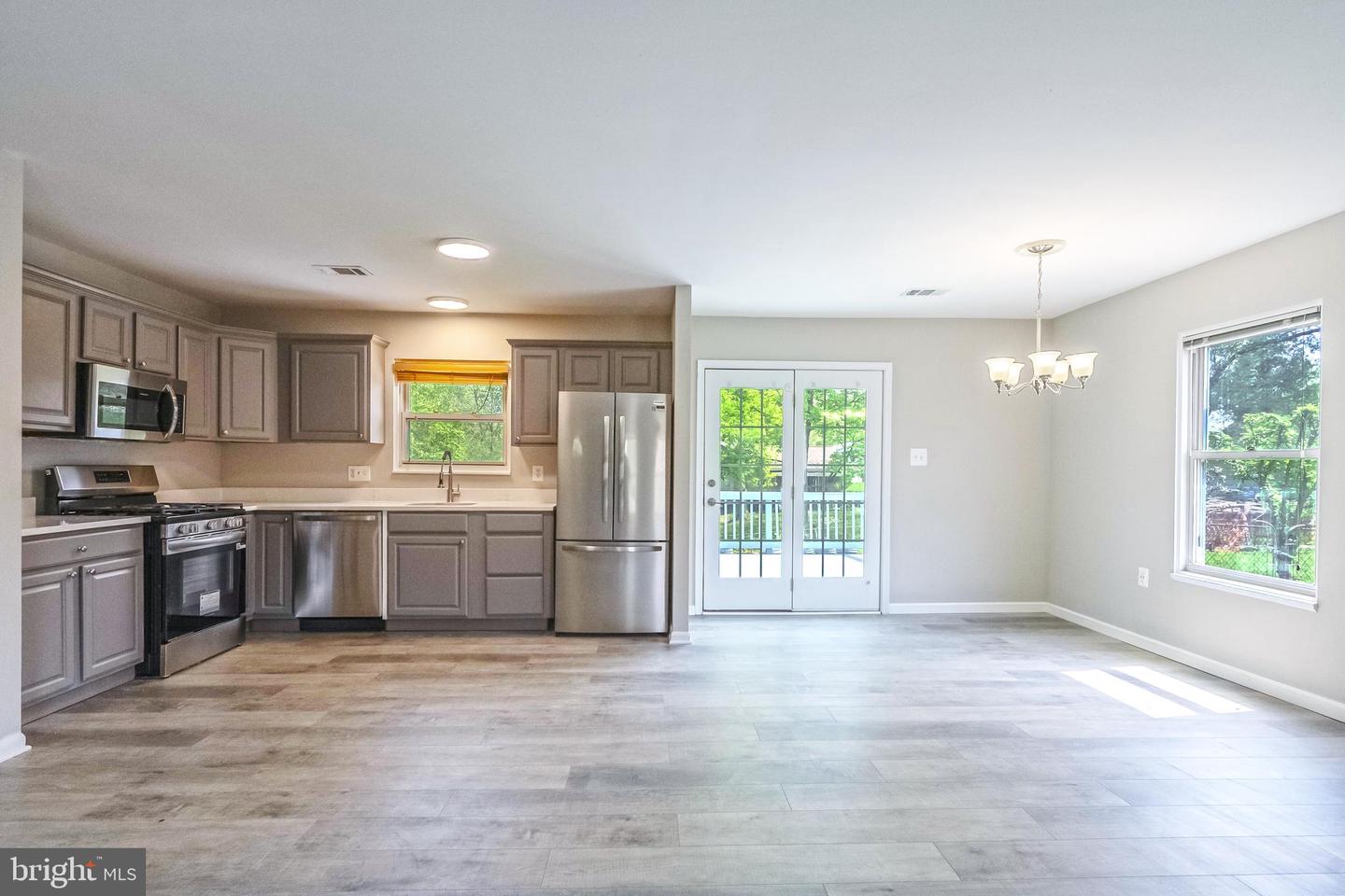 724 N ARGONNE AVE, STERLING, Virginia 20164, 4 Bedrooms Bedrooms, ,3 BathroomsBathrooms,Residential,For sale,724 N ARGONNE AVE,VALO2094094 MLS # VALO2094094