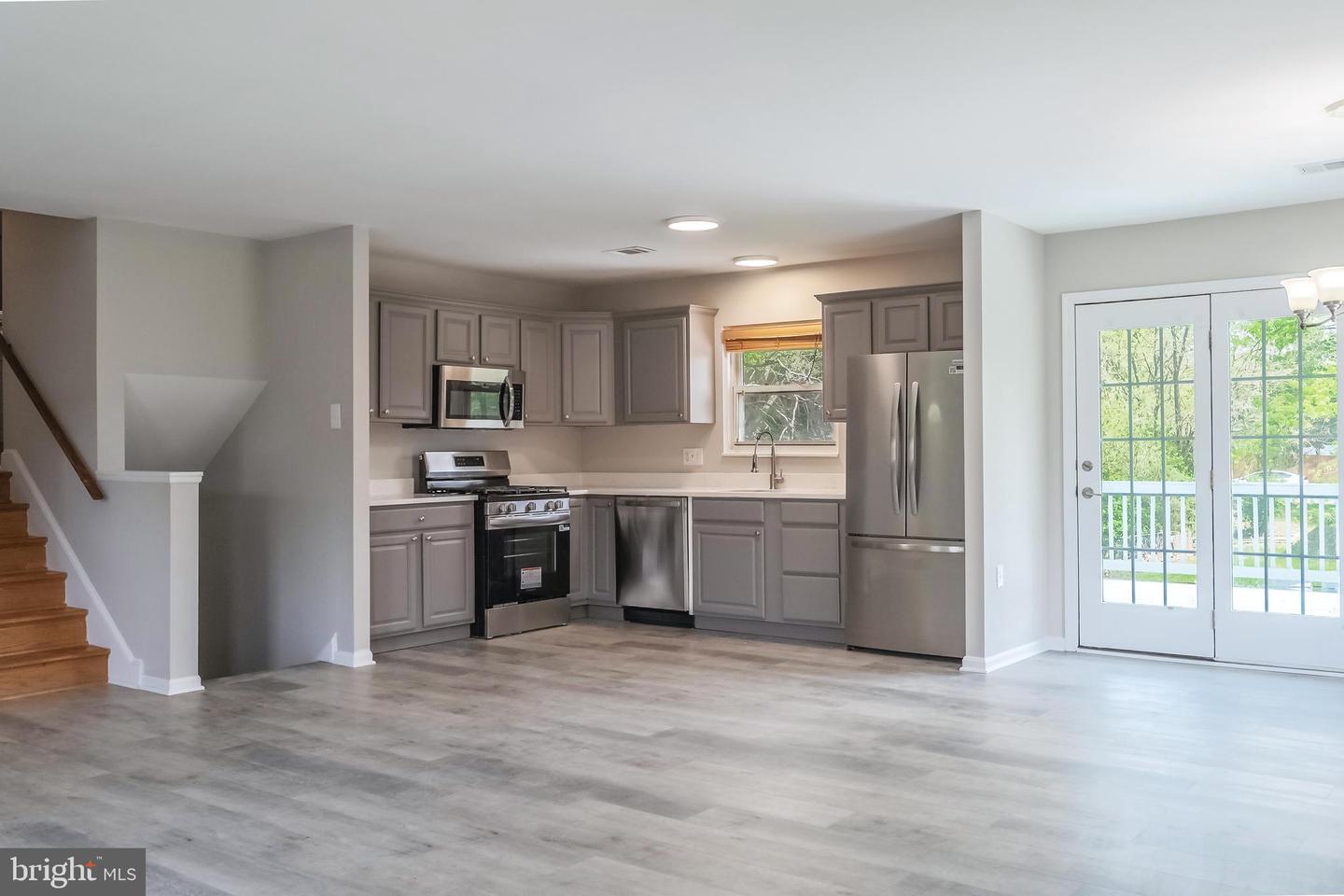 724 N ARGONNE AVE, STERLING, Virginia 20164, 4 Bedrooms Bedrooms, ,3 BathroomsBathrooms,Residential,For sale,724 N ARGONNE AVE,VALO2094094 MLS # VALO2094094