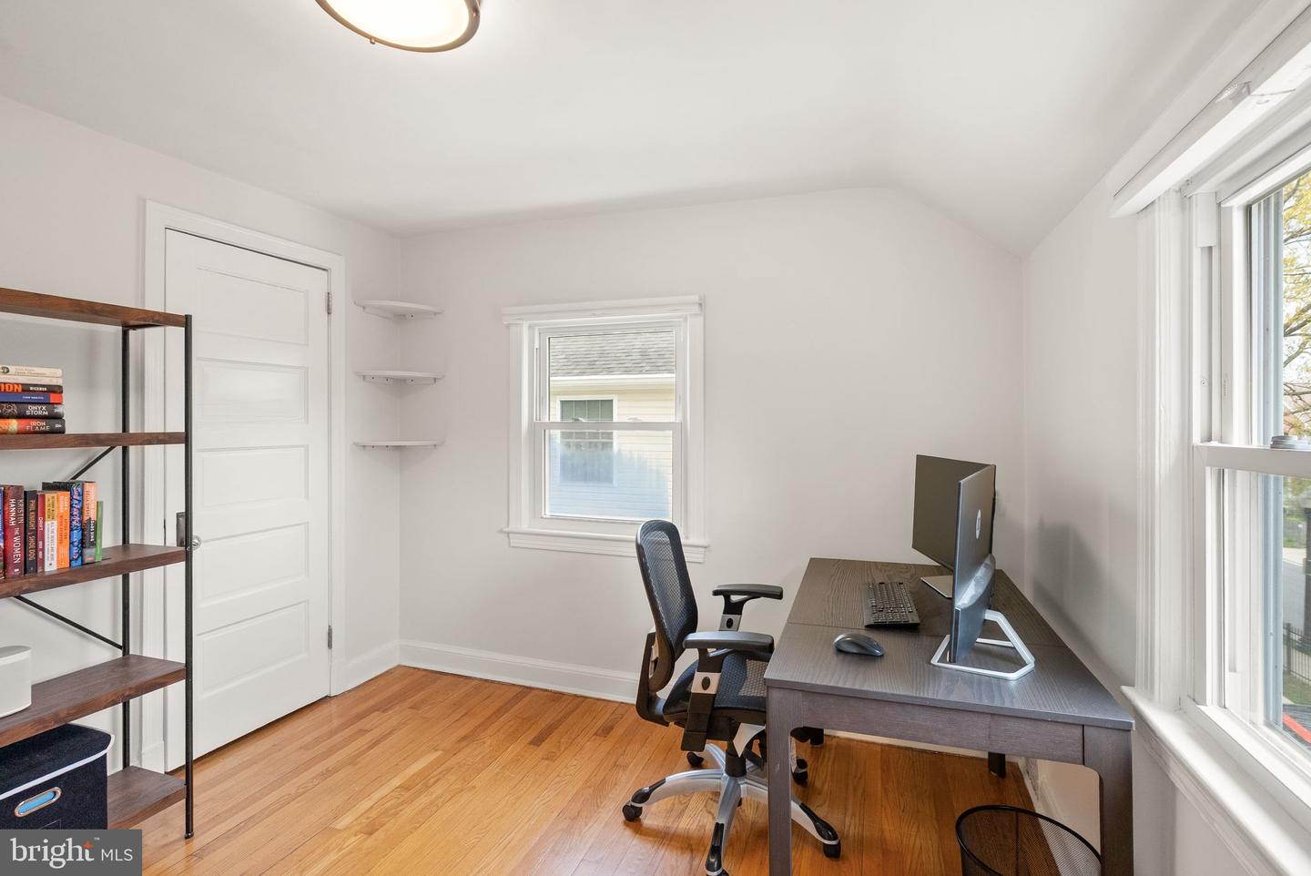 5800 3RD ST S, ARLINGTON, Virginia 22204, 3 Bedrooms Bedrooms, ,2 BathroomsBathrooms,Residential,For sale,5800 3RD ST S,VAAR2056140 MLS # VAAR2056140