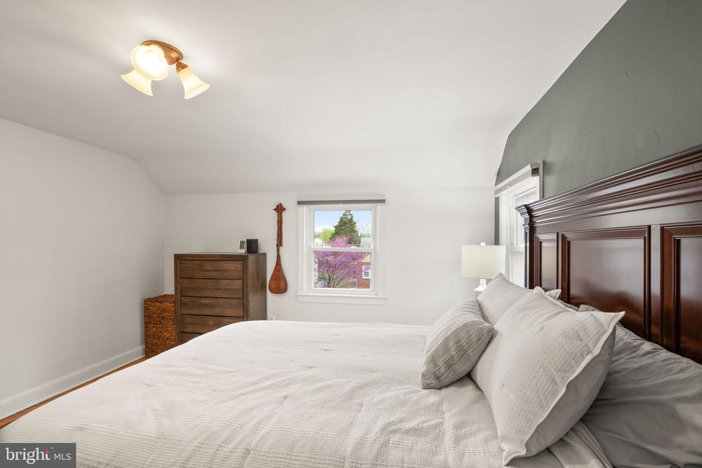 5800 3RD ST S, ARLINGTON, Virginia 22204, 3 Bedrooms Bedrooms, ,2 BathroomsBathrooms,Residential,For sale,5800 3RD ST S,VAAR2056140 MLS # VAAR2056140