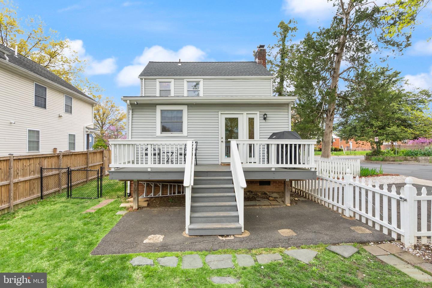 5800 3RD ST S, ARLINGTON, Virginia 22204, 3 Bedrooms Bedrooms, ,2 BathroomsBathrooms,Residential,For sale,5800 3RD ST S,VAAR2056140 MLS # VAAR2056140