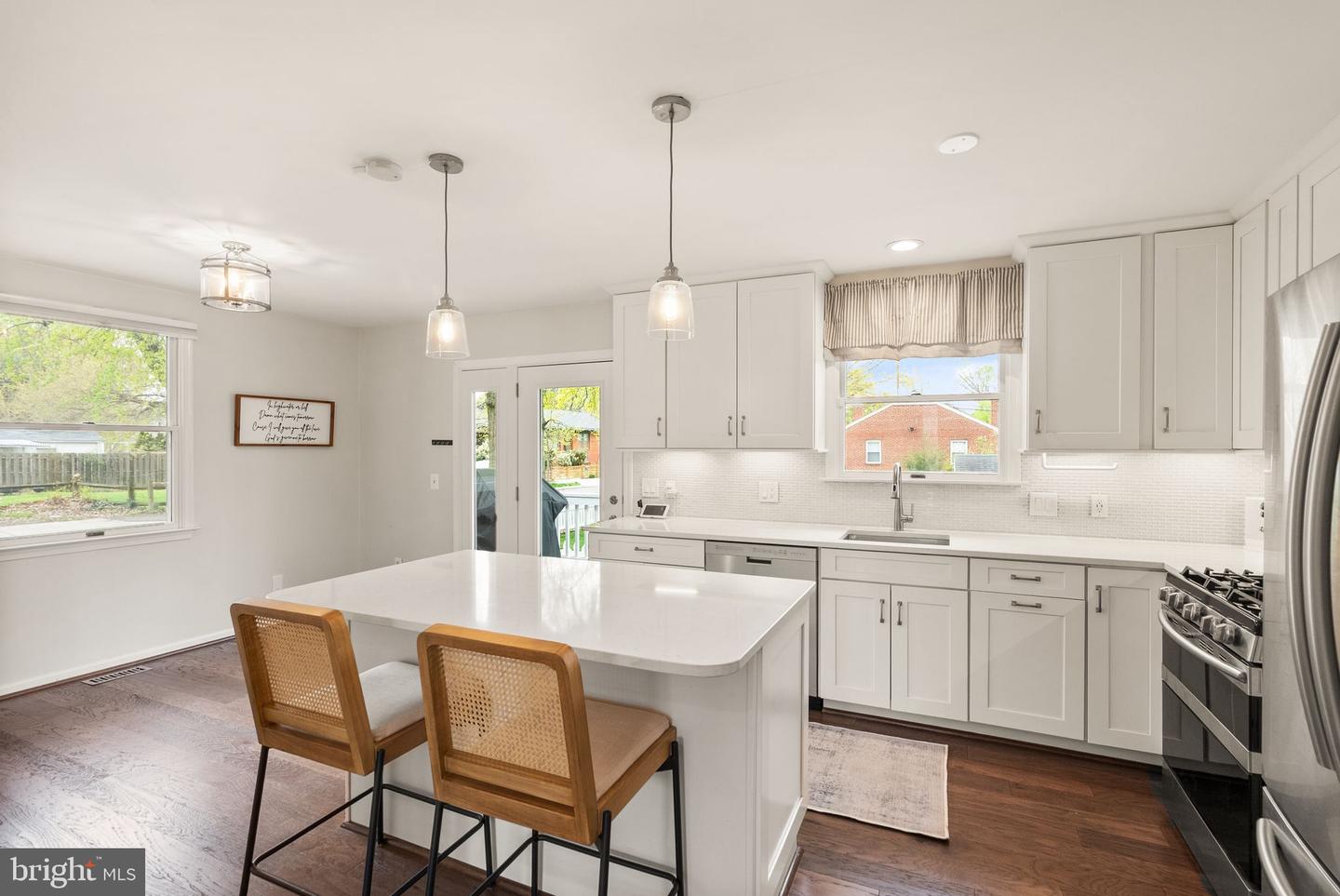 5800 3RD ST S, ARLINGTON, Virginia 22204, 3 Bedrooms Bedrooms, ,2 BathroomsBathrooms,Residential,For sale,5800 3RD ST S,VAAR2056140 MLS # VAAR2056140