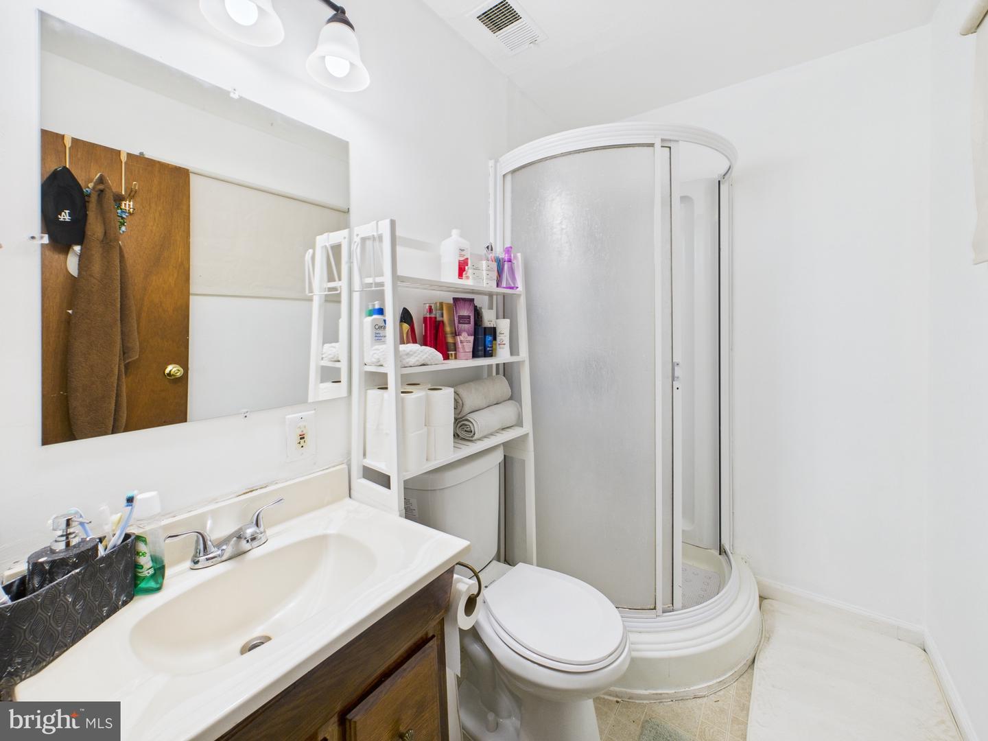 1017 S IRONWOOD RD, STERLING, Virginia 20164, 4 Bedrooms Bedrooms, ,3 BathroomsBathrooms,Residential,For sale,1017 S IRONWOOD RD,VALO2094092 MLS # VALO2094092