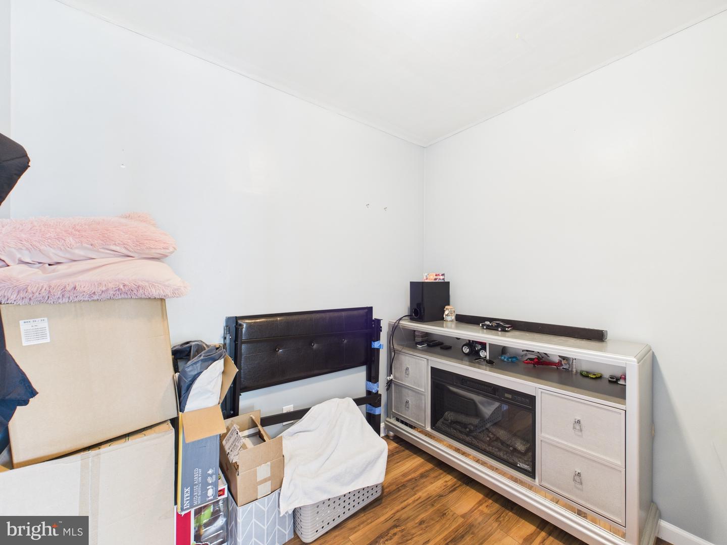 1017 S IRONWOOD RD, STERLING, Virginia 20164, 4 Bedrooms Bedrooms, ,3 BathroomsBathrooms,Residential,For sale,1017 S IRONWOOD RD,VALO2094092 MLS # VALO2094092