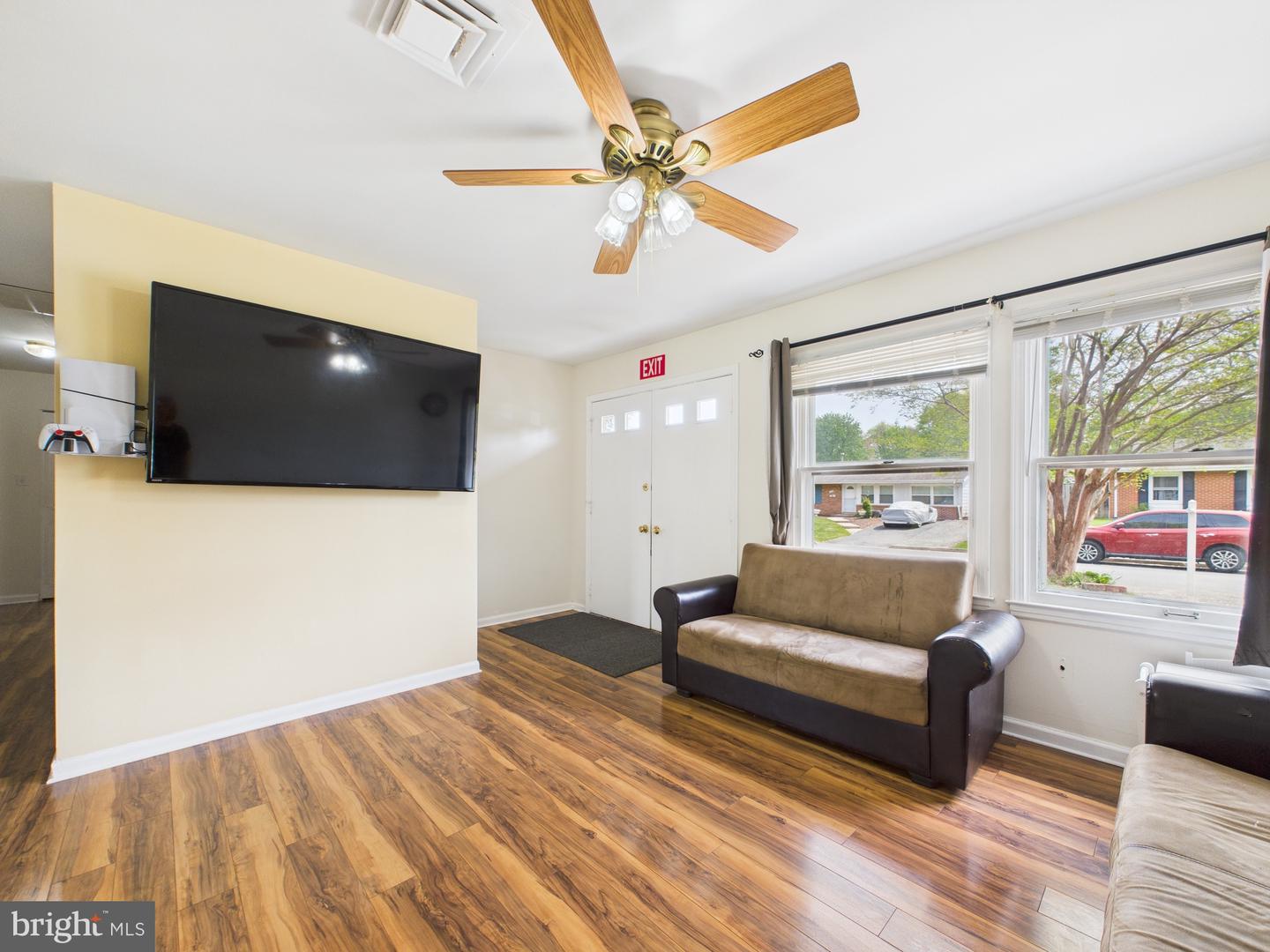 1017 S IRONWOOD RD, STERLING, Virginia 20164, 4 Bedrooms Bedrooms, ,3 BathroomsBathrooms,Residential,For sale,1017 S IRONWOOD RD,VALO2094092 MLS # VALO2094092