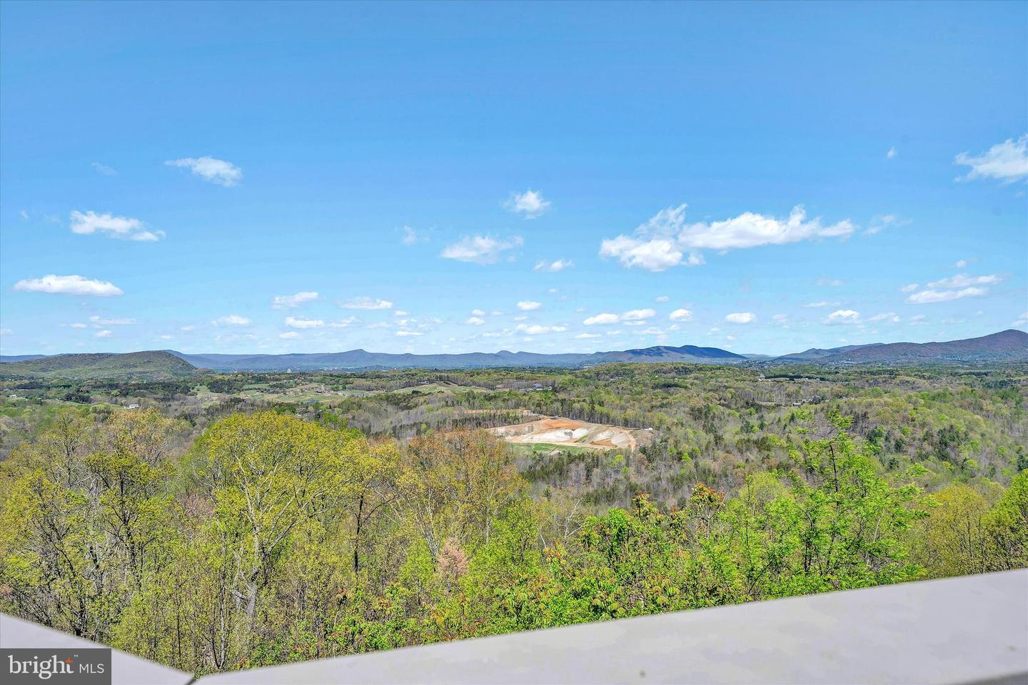 4510 WINDY GAP, ROANOKE, Virginia 24018, 4 Bedrooms Bedrooms, ,3 BathroomsBathrooms,Residential,For sale,4510 WINDY GAP,VARK2000040 MLS # VARK2000040