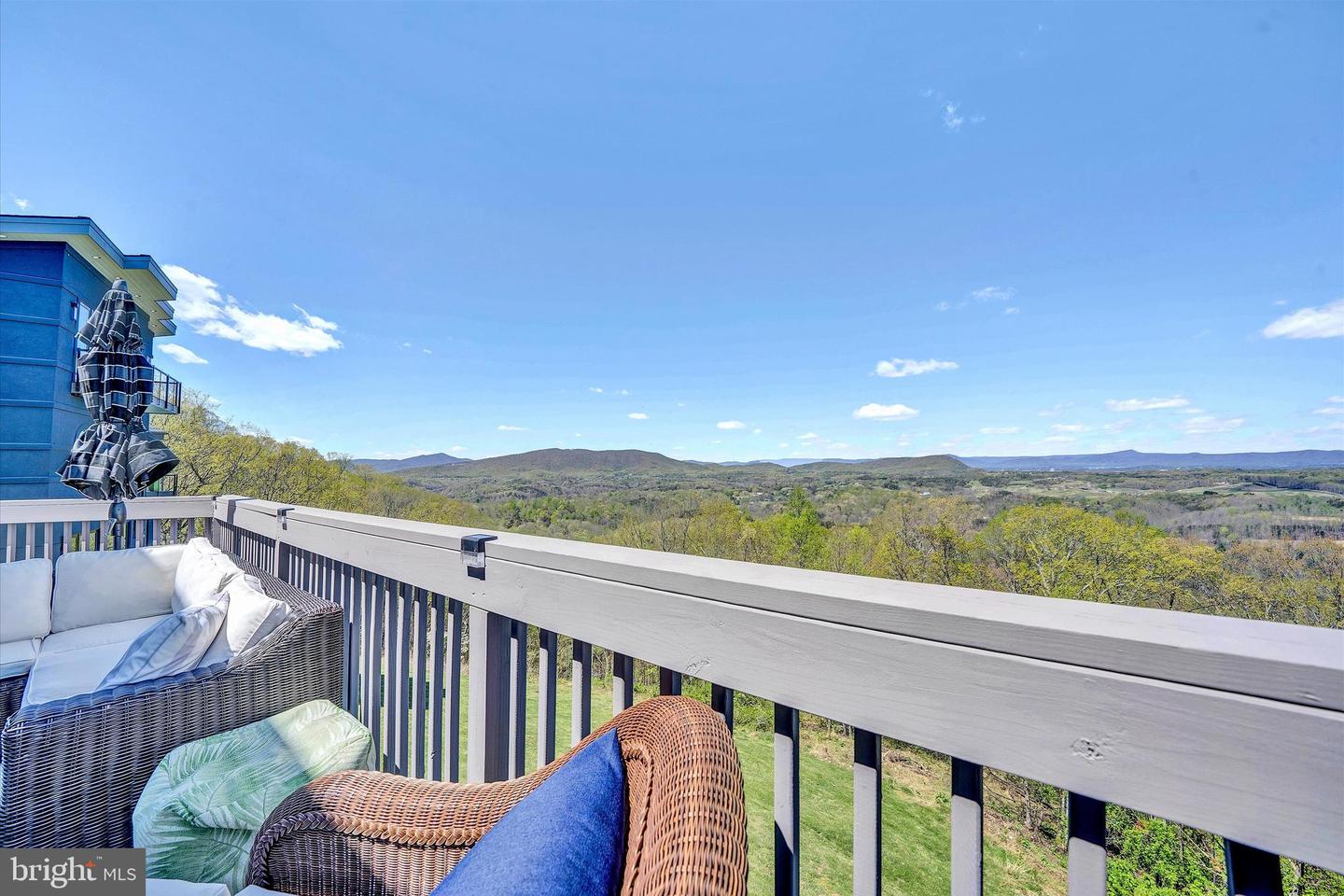 4510 WINDY GAP, ROANOKE, Virginia 24018, 4 Bedrooms Bedrooms, ,3 BathroomsBathrooms,Residential,For sale,4510 WINDY GAP,VARK2000040 MLS # VARK2000040