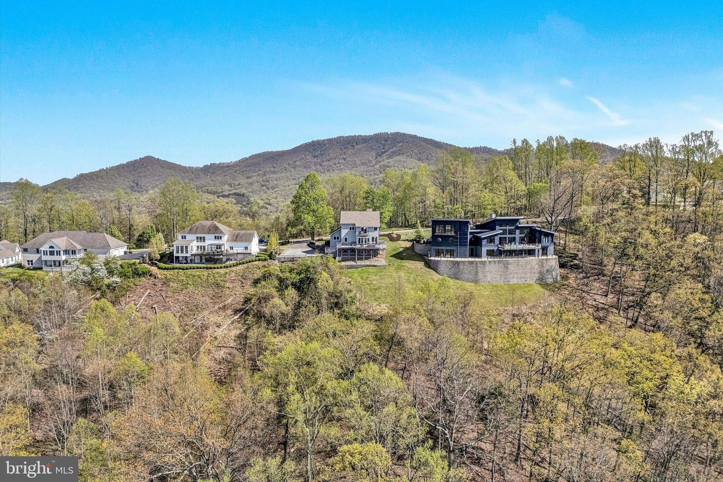 4510 WINDY GAP, ROANOKE, Virginia 24018, 4 Bedrooms Bedrooms, ,3 BathroomsBathrooms,Residential,For sale,4510 WINDY GAP,VARK2000040 MLS # VARK2000040