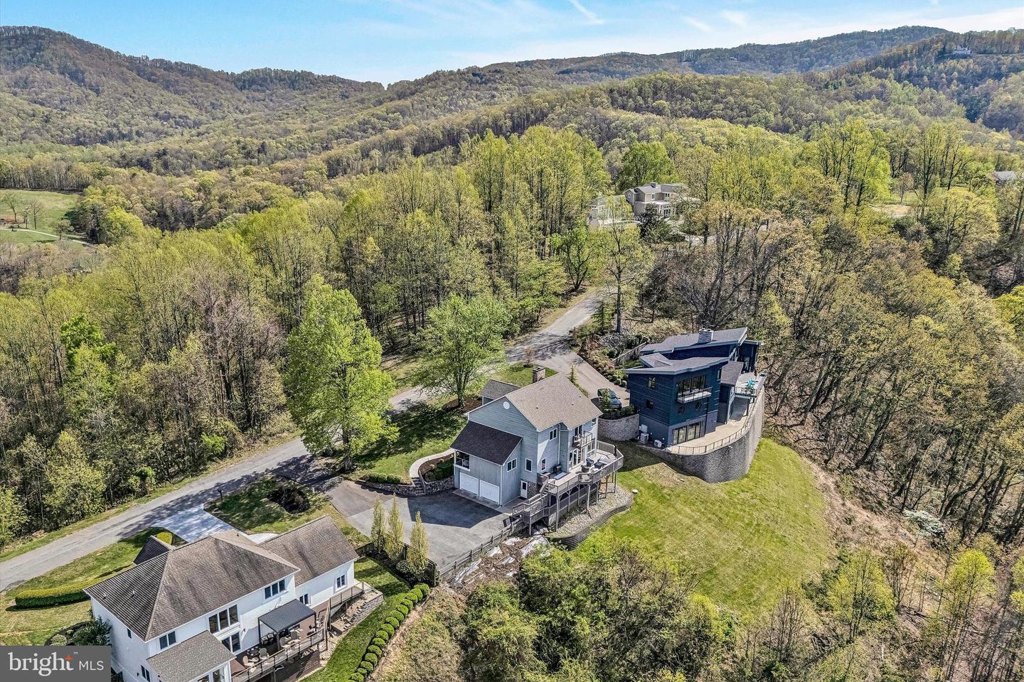 4510 WINDY GAP, ROANOKE, Virginia 24018, 4 Bedrooms Bedrooms, ,3 BathroomsBathrooms,Residential,For sale,4510 WINDY GAP,VARK2000040 MLS # VARK2000040