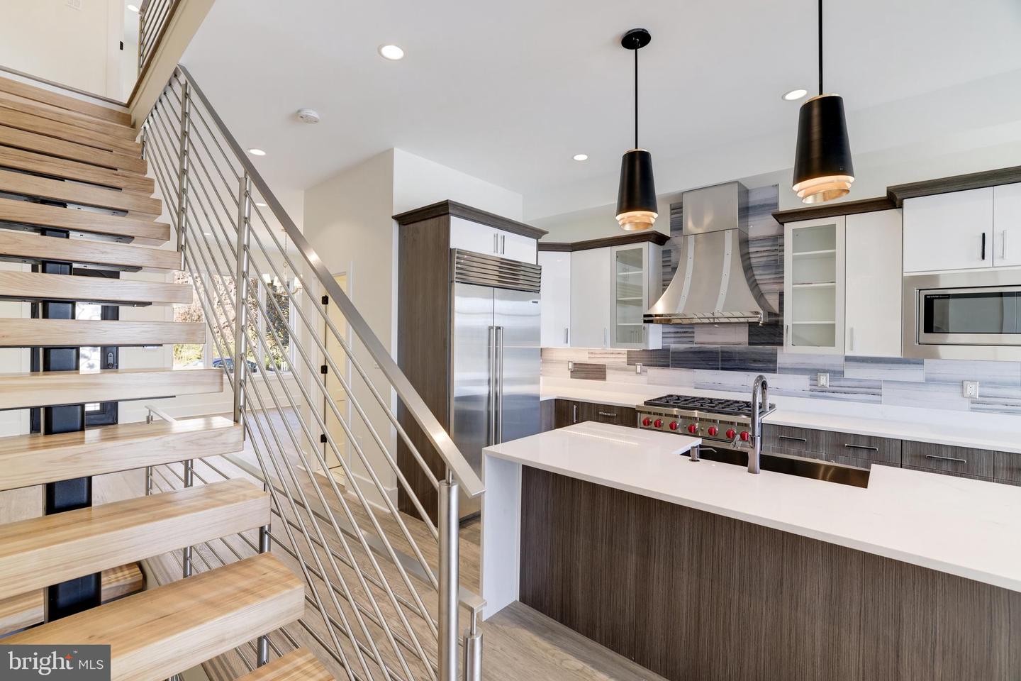 3550 WHITEHAVEN PKWY NW, WASHINGTON, District Of Columbia 20007, 5 Bedrooms Bedrooms, ,5 BathroomsBathrooms,Residential,For sale,3550 WHITEHAVEN PKWY NW,DCDC2196510 MLS # DCDC2196510