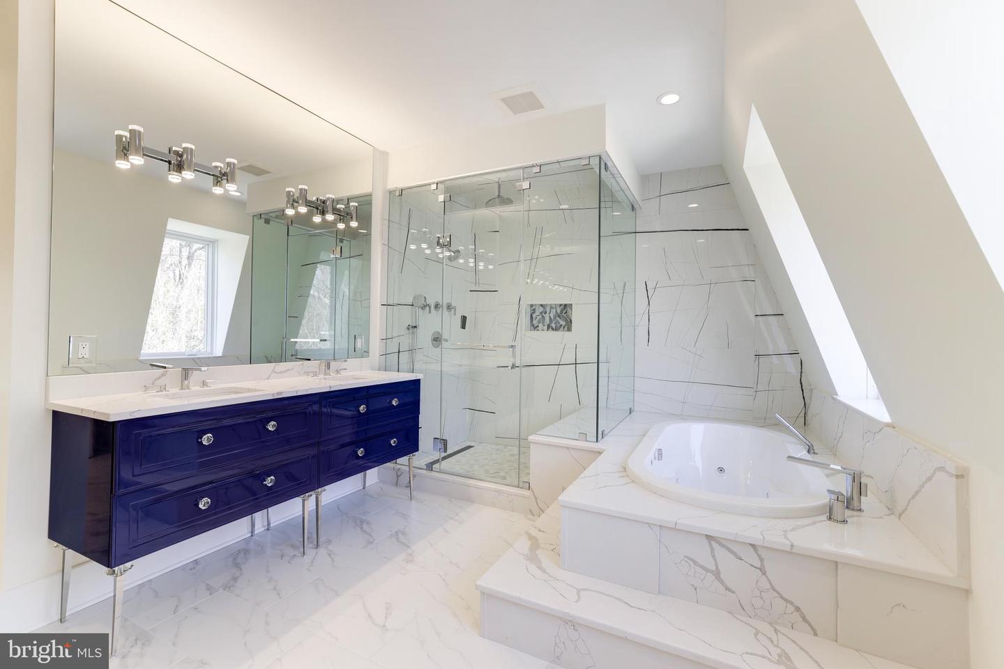 3550 WHITEHAVEN PKWY NW, WASHINGTON, District Of Columbia 20007, 5 Bedrooms Bedrooms, ,5 BathroomsBathrooms,Residential,For sale,3550 WHITEHAVEN PKWY NW,DCDC2196510 MLS # DCDC2196510