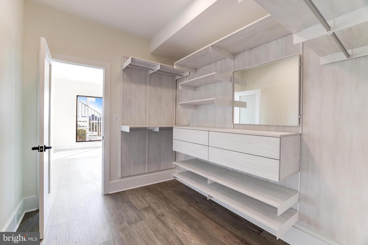 3550 WHITEHAVEN PKWY NW, WASHINGTON, District Of Columbia 20007, 5 Bedrooms Bedrooms, ,5 BathroomsBathrooms,Residential,For sale,3550 WHITEHAVEN PKWY NW,DCDC2196510 MLS # DCDC2196510