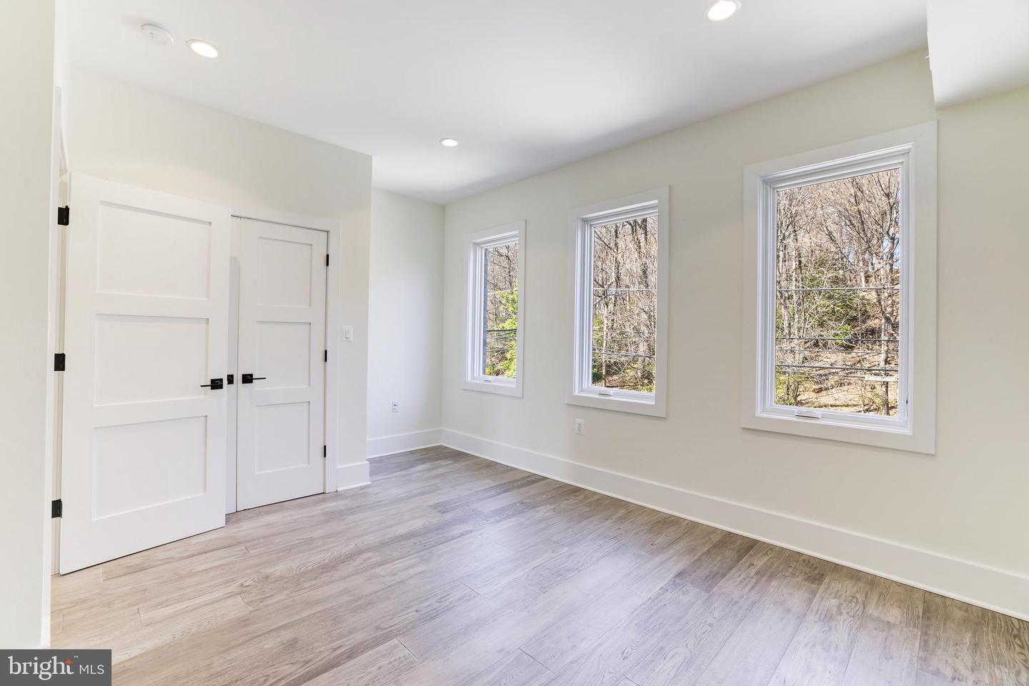 3550 WHITEHAVEN PKWY NW, WASHINGTON, District Of Columbia 20007, 5 Bedrooms Bedrooms, ,5 BathroomsBathrooms,Residential,For sale,3550 WHITEHAVEN PKWY NW,DCDC2196510 MLS # DCDC2196510