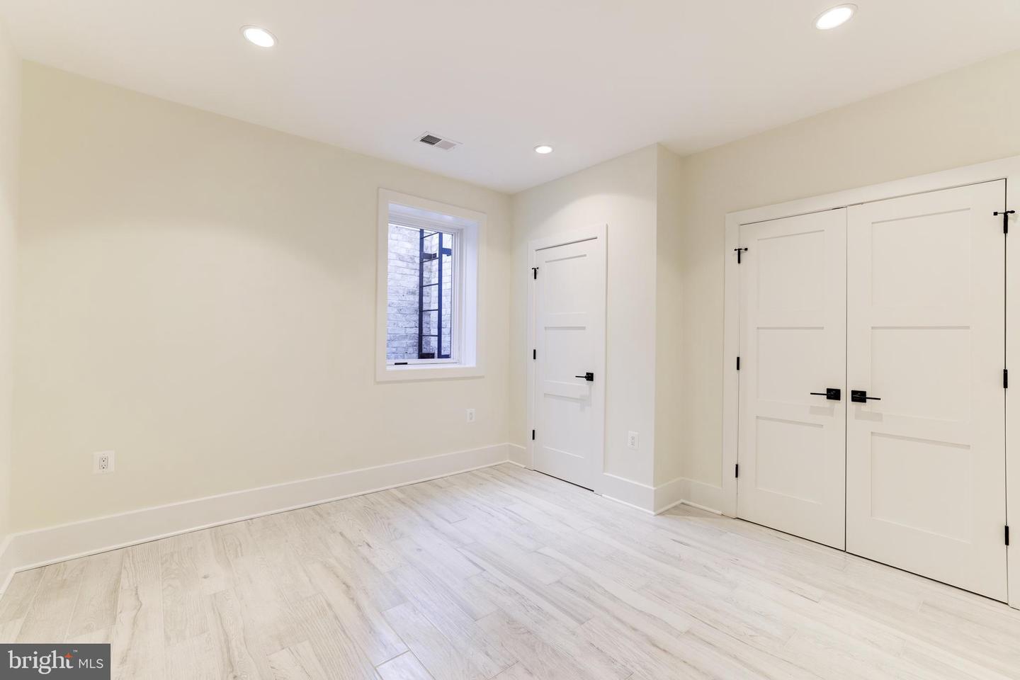 3550 WHITEHAVEN PKWY NW, WASHINGTON, District Of Columbia 20007, 5 Bedrooms Bedrooms, ,5 BathroomsBathrooms,Residential,For sale,3550 WHITEHAVEN PKWY NW,DCDC2196510 MLS # DCDC2196510