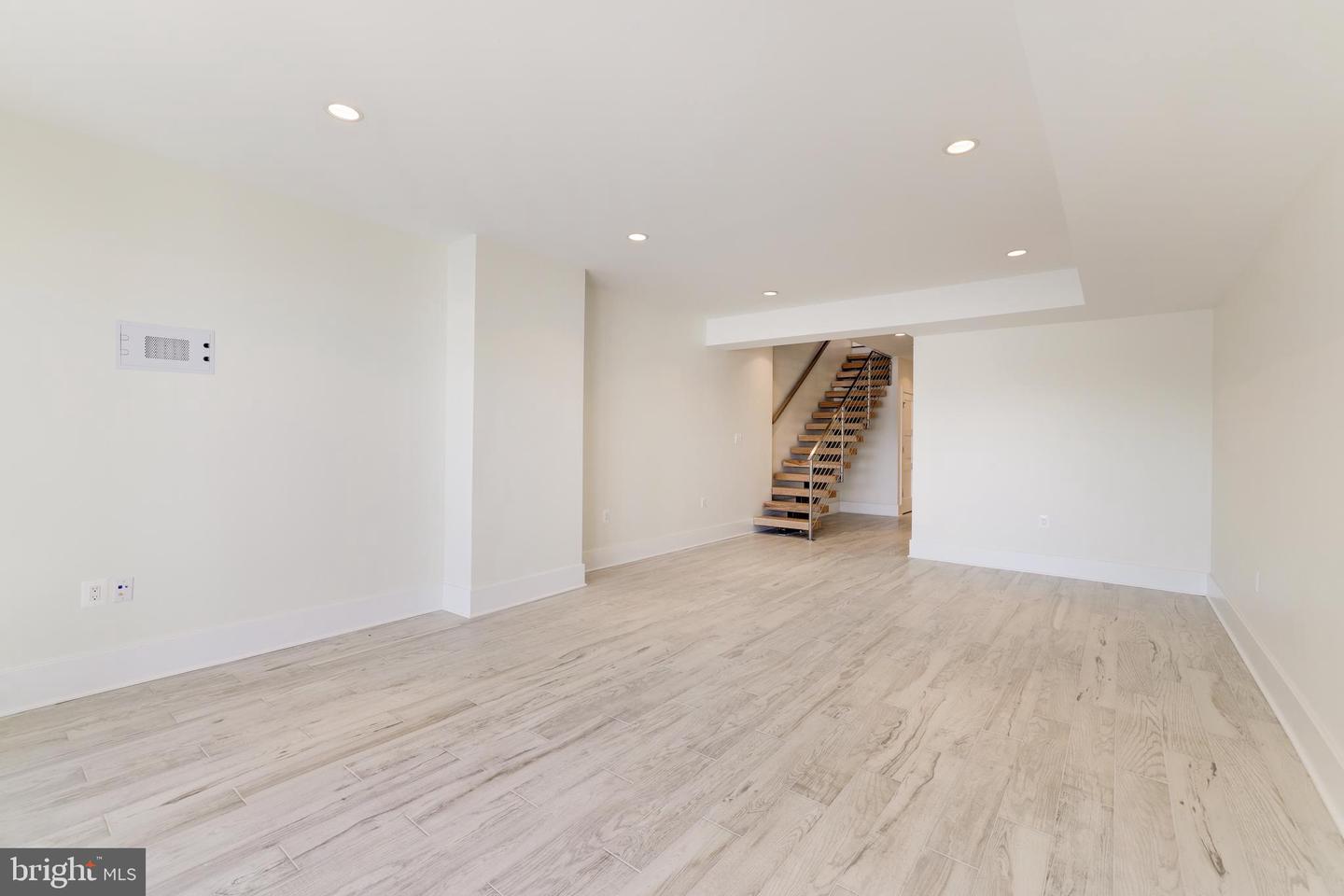 3550 WHITEHAVEN PKWY NW, WASHINGTON, District Of Columbia 20007, 5 Bedrooms Bedrooms, ,5 BathroomsBathrooms,Residential,For sale,3550 WHITEHAVEN PKWY NW,DCDC2196510 MLS # DCDC2196510