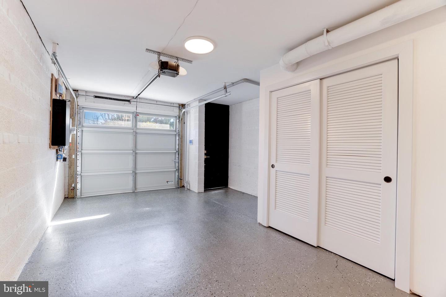 3550 WHITEHAVEN PKWY NW, WASHINGTON, District Of Columbia 20007, 5 Bedrooms Bedrooms, ,5 BathroomsBathrooms,Residential,For sale,3550 WHITEHAVEN PKWY NW,DCDC2196510 MLS # DCDC2196510