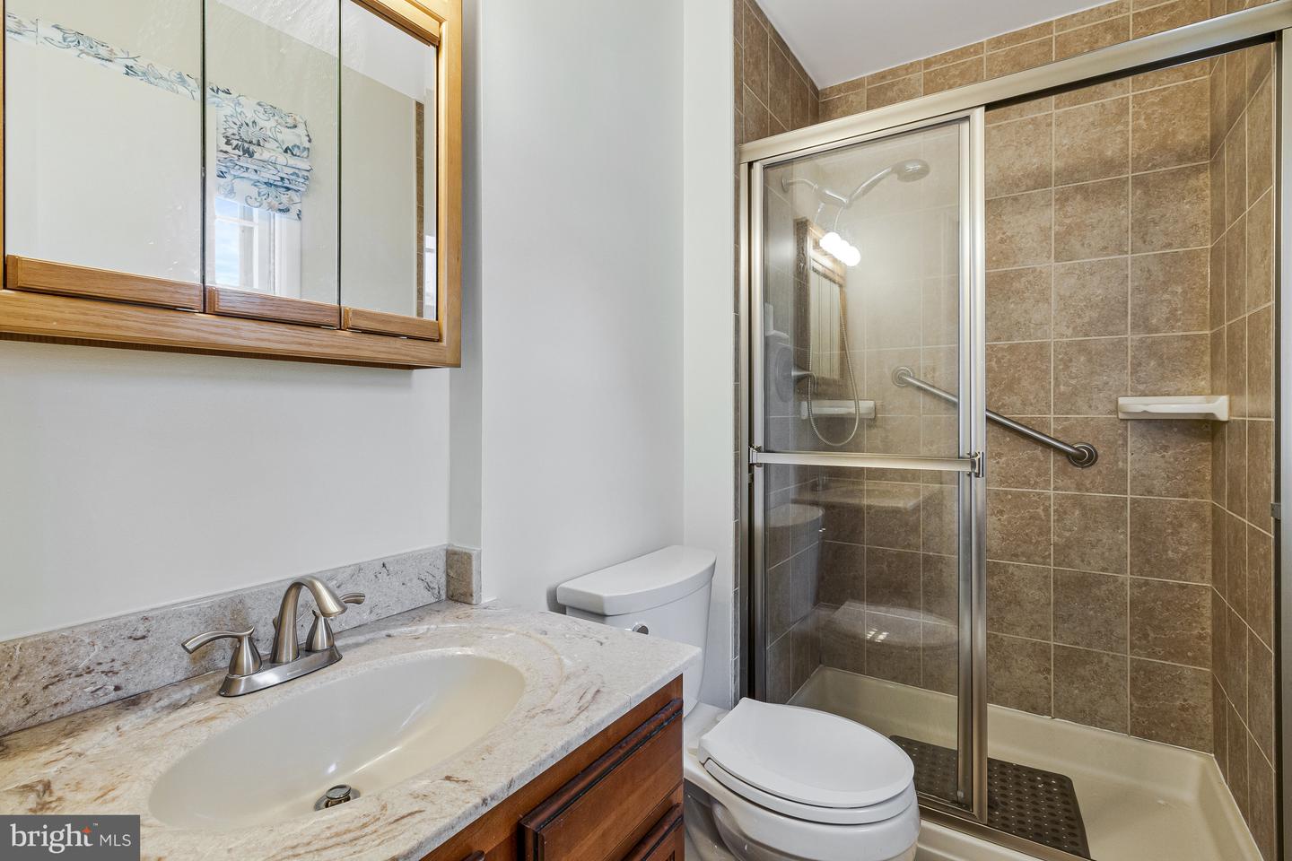 4200 SANDHURST CT, ANNANDALE, Virginia 22003, 4 Bedrooms Bedrooms, ,2 BathroomsBathrooms,Residential,For sale,4200 SANDHURST CT,VAFX2235660 MLS # VAFX2235660