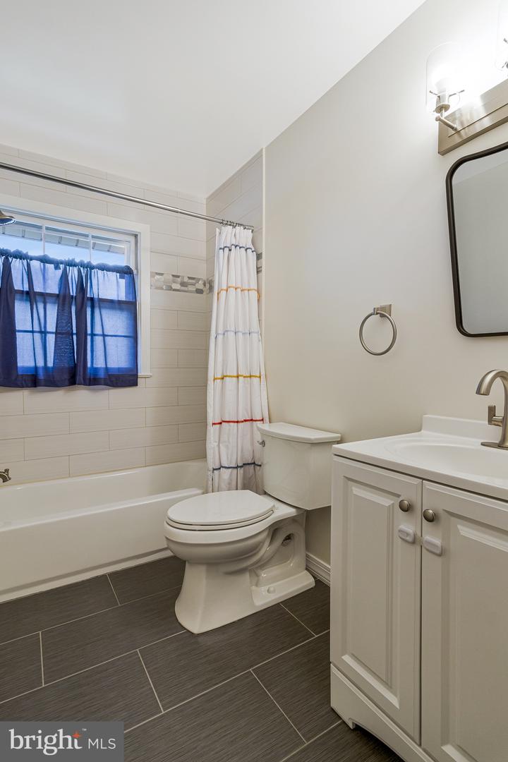 4200 SANDHURST CT, ANNANDALE, Virginia 22003, 4 Bedrooms Bedrooms, ,2 BathroomsBathrooms,Residential,For sale,4200 SANDHURST CT,VAFX2235660 MLS # VAFX2235660