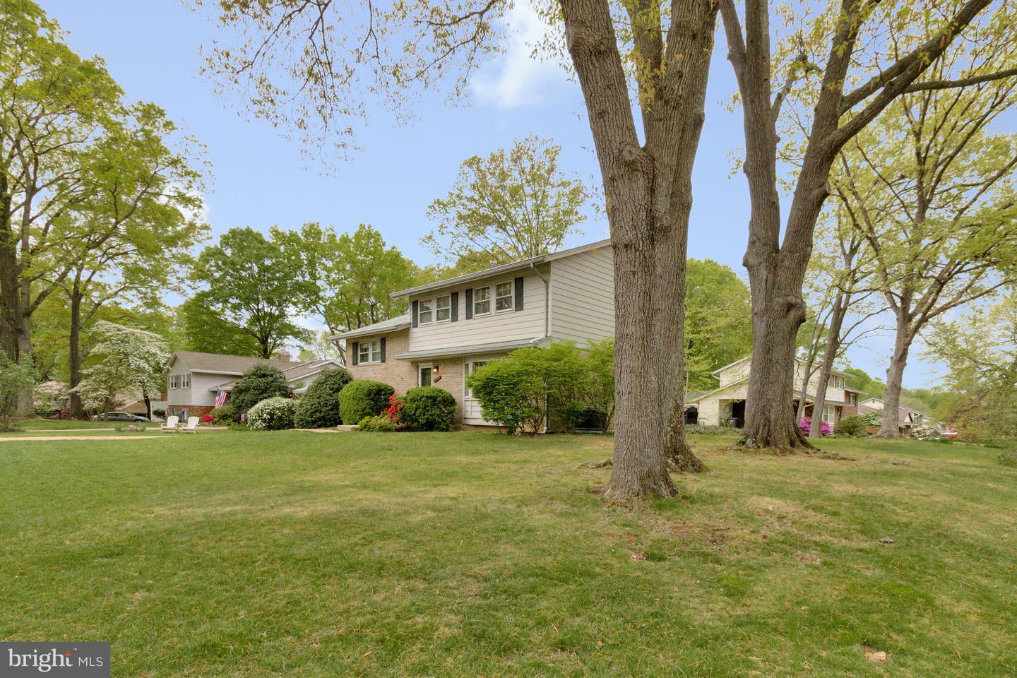 4200 SANDHURST CT, ANNANDALE, Virginia 22003, 4 Bedrooms Bedrooms, ,2 BathroomsBathrooms,Residential,For sale,4200 SANDHURST CT,VAFX2235660 MLS # VAFX2235660