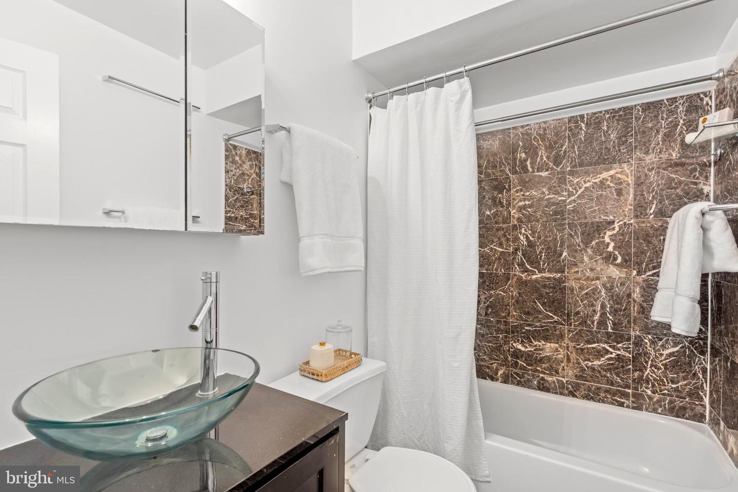3006 13TH ST NW #A, WASHINGTON, District Of Columbia 20009, 3 Bedrooms Bedrooms, ,2 BathroomsBathrooms,Residential,For sale,3006 13TH ST NW #A,DCDC2196684 MLS # DCDC2196684
