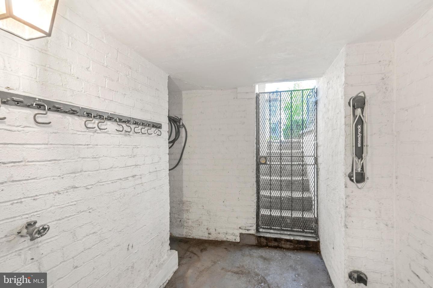 3006 13TH ST NW #A, WASHINGTON, District Of Columbia 20009, 3 Bedrooms Bedrooms, ,2 BathroomsBathrooms,Residential,For sale,3006 13TH ST NW #A,DCDC2196684 MLS # DCDC2196684