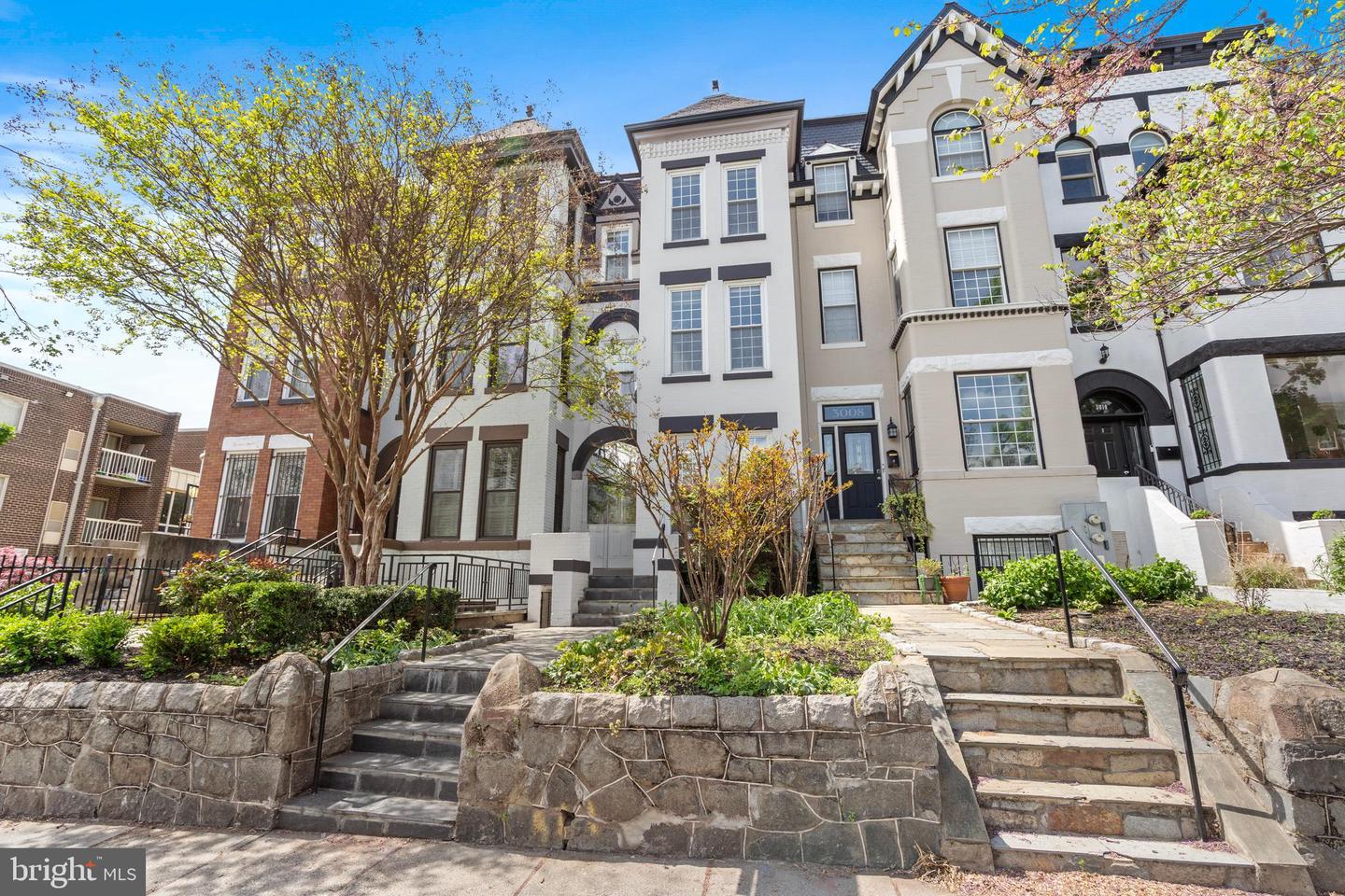 3006 13TH ST NW #A, WASHINGTON, District Of Columbia 20009, 3 Bedrooms Bedrooms, ,2 BathroomsBathrooms,Residential,For sale,3006 13TH ST NW #A,DCDC2196684 MLS # DCDC2196684