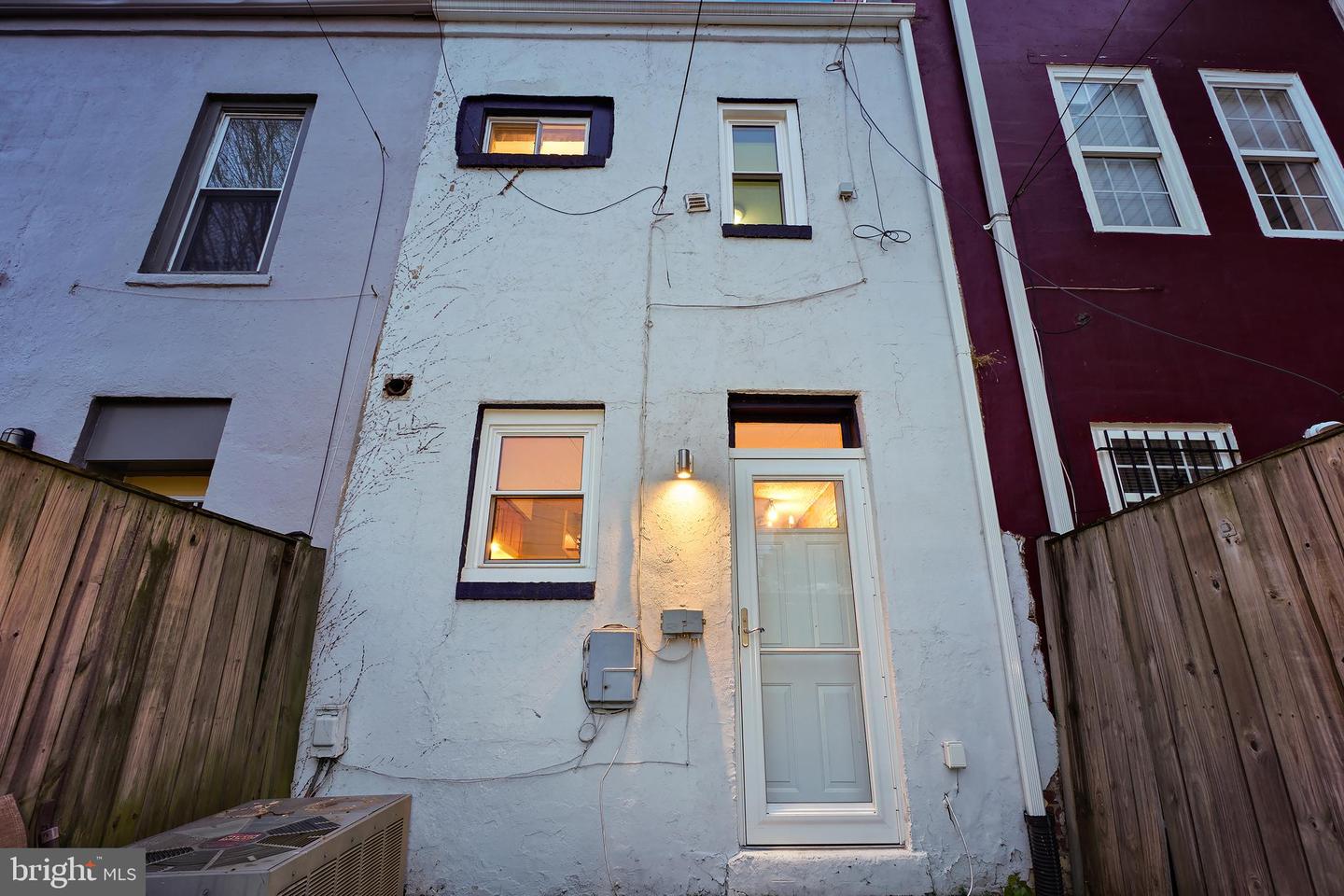 1811 6TH ST NW, WASHINGTON, District Of Columbia 20001, 2 Bedrooms Bedrooms, ,1 BathroomBathrooms,Residential,For sale,1811 6TH ST NW,DCDC2196702 MLS # DCDC2196702