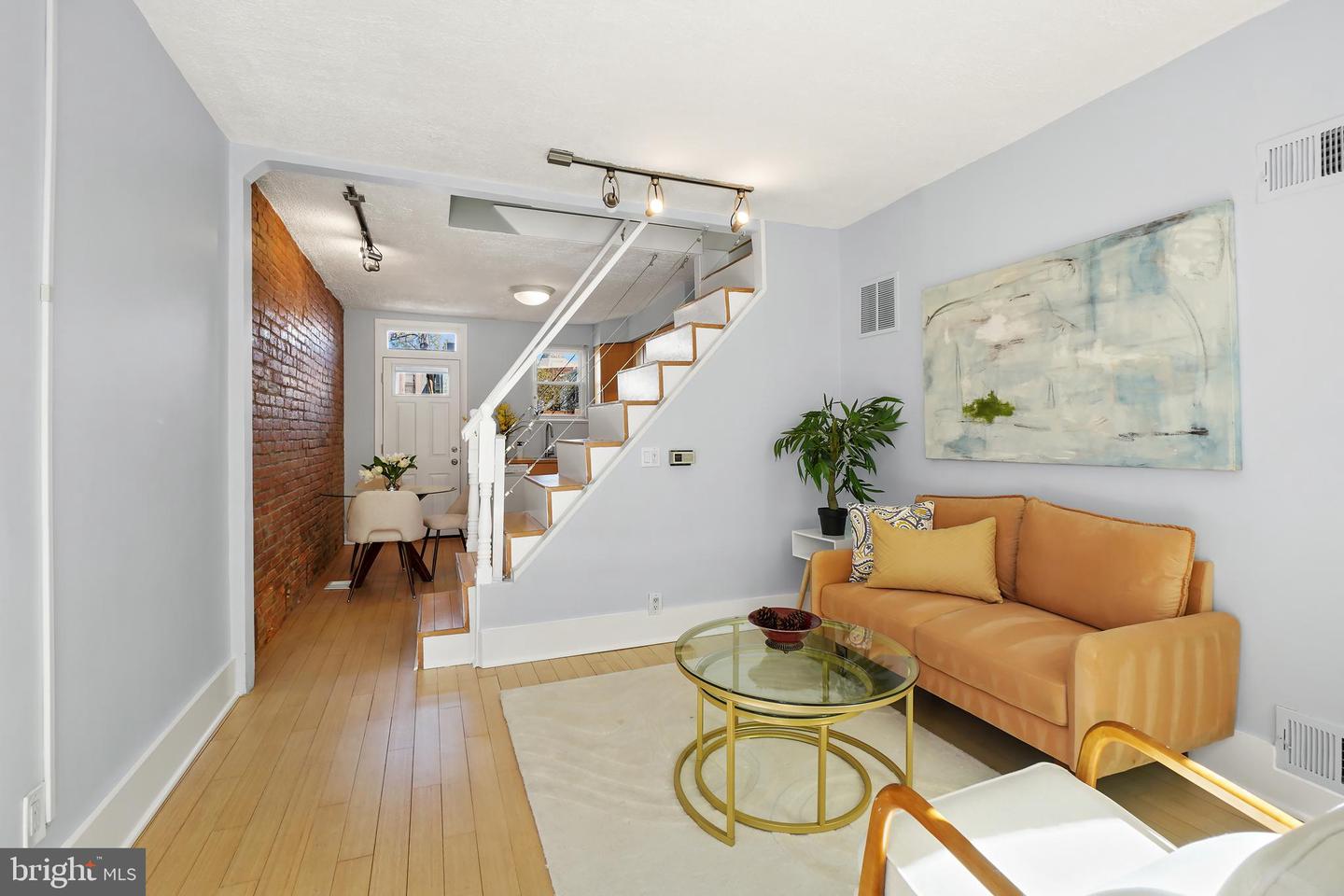 1811 6TH ST NW, WASHINGTON, District Of Columbia 20001, 2 Bedrooms Bedrooms, ,1 BathroomBathrooms,Residential,For sale,1811 6TH ST NW,DCDC2196702 MLS # DCDC2196702