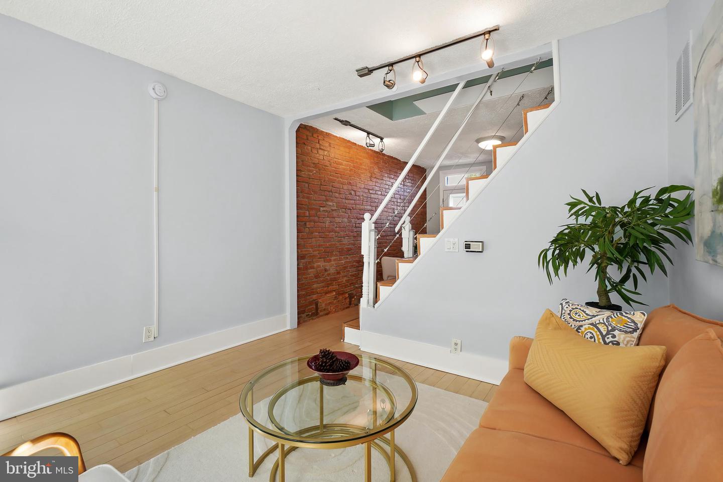1811 6TH ST NW, WASHINGTON, District Of Columbia 20001, 2 Bedrooms Bedrooms, ,1 BathroomBathrooms,Residential,For sale,1811 6TH ST NW,DCDC2196702 MLS # DCDC2196702
