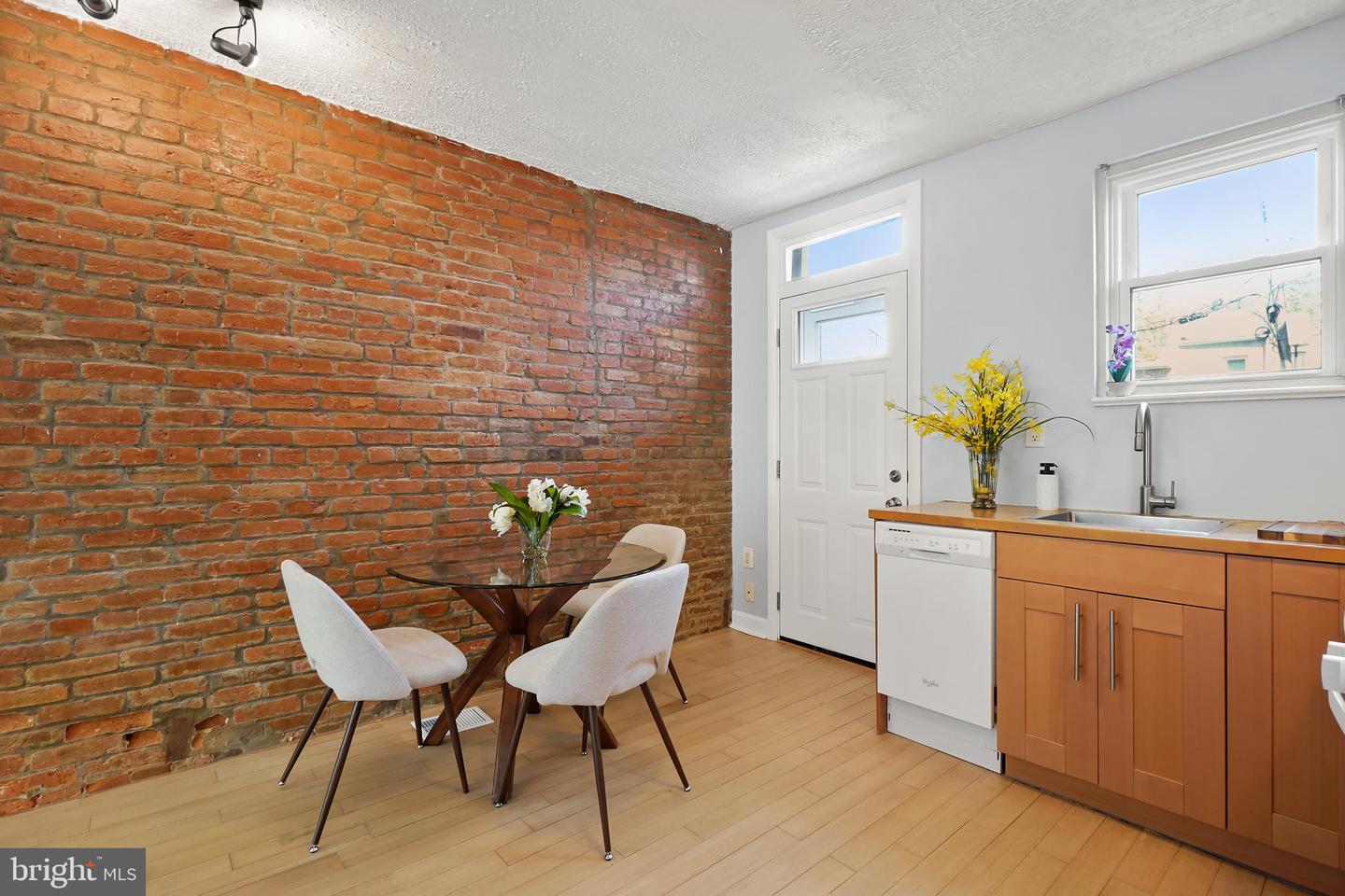 1811 6TH ST NW, WASHINGTON, District Of Columbia 20001, 2 Bedrooms Bedrooms, ,1 BathroomBathrooms,Residential,For sale,1811 6TH ST NW,DCDC2196702 MLS # DCDC2196702