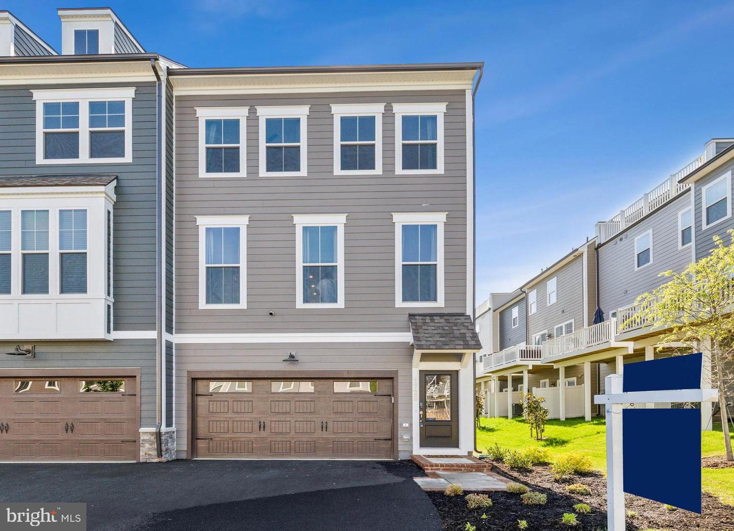 1729 BEECH LEAF ST, DUMFRIES, Virginia 22026, 5 Bedrooms Bedrooms, ,4 BathroomsBathrooms,Residential,For sale,1729 BEECH LEAF ST,VAPW2092516 MLS # VAPW2092516