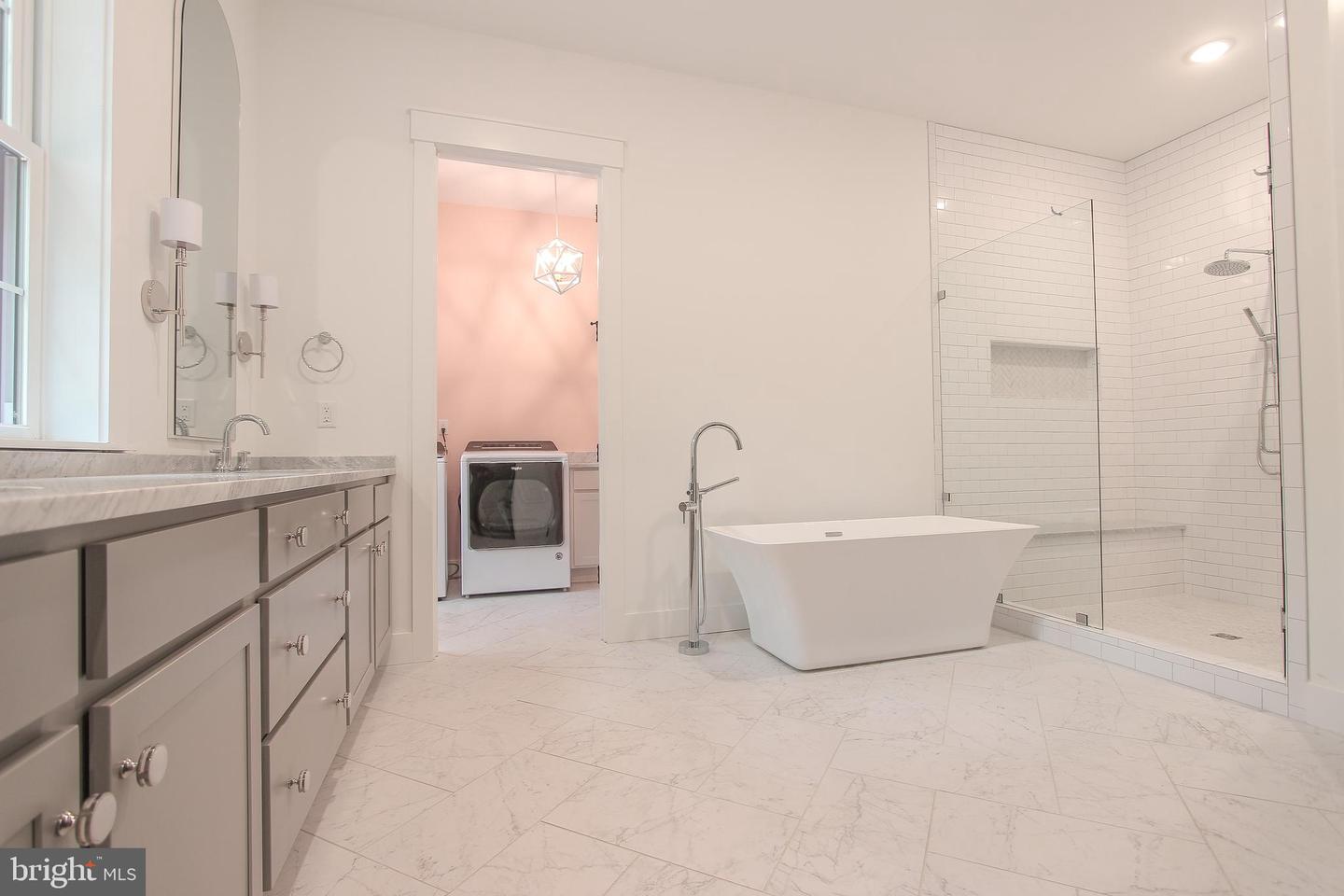 1585 LOGGING TRL, POWHATAN, Virginia 23139, 5 Bedrooms Bedrooms, 10 Rooms Rooms,4 BathroomsBathrooms,Residential,For sale,1585 LOGGING TRL,VAPN2000088 MLS # VAPN2000088