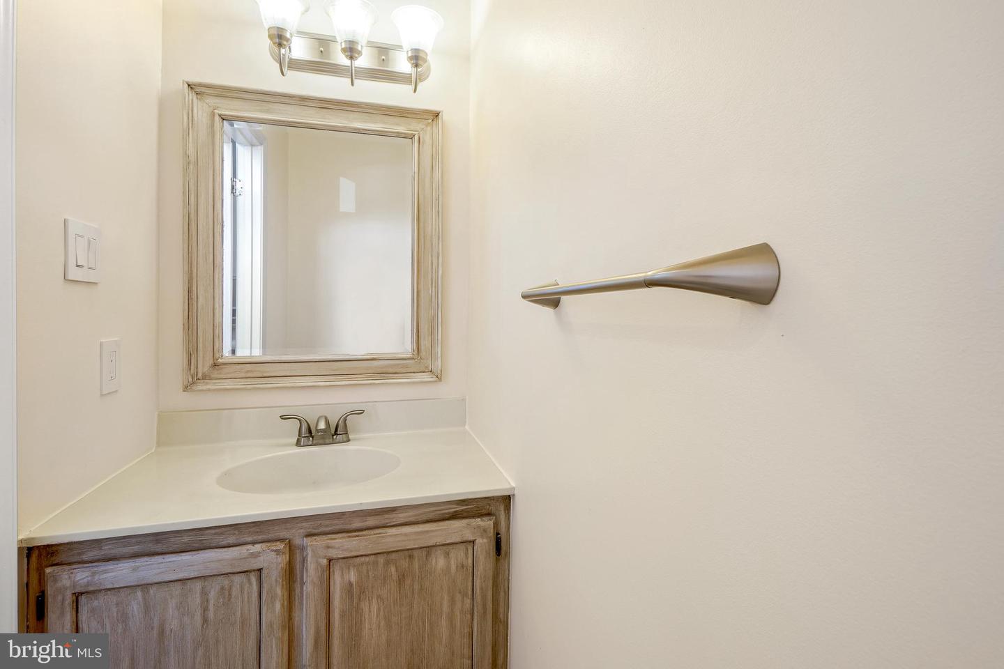46612 CARRIAGE CT, STERLING, Virginia 20164, 4 Bedrooms Bedrooms, ,3 BathroomsBathrooms,Residential,For sale,46612 CARRIAGE CT,VALO2094580 MLS # VALO2094580