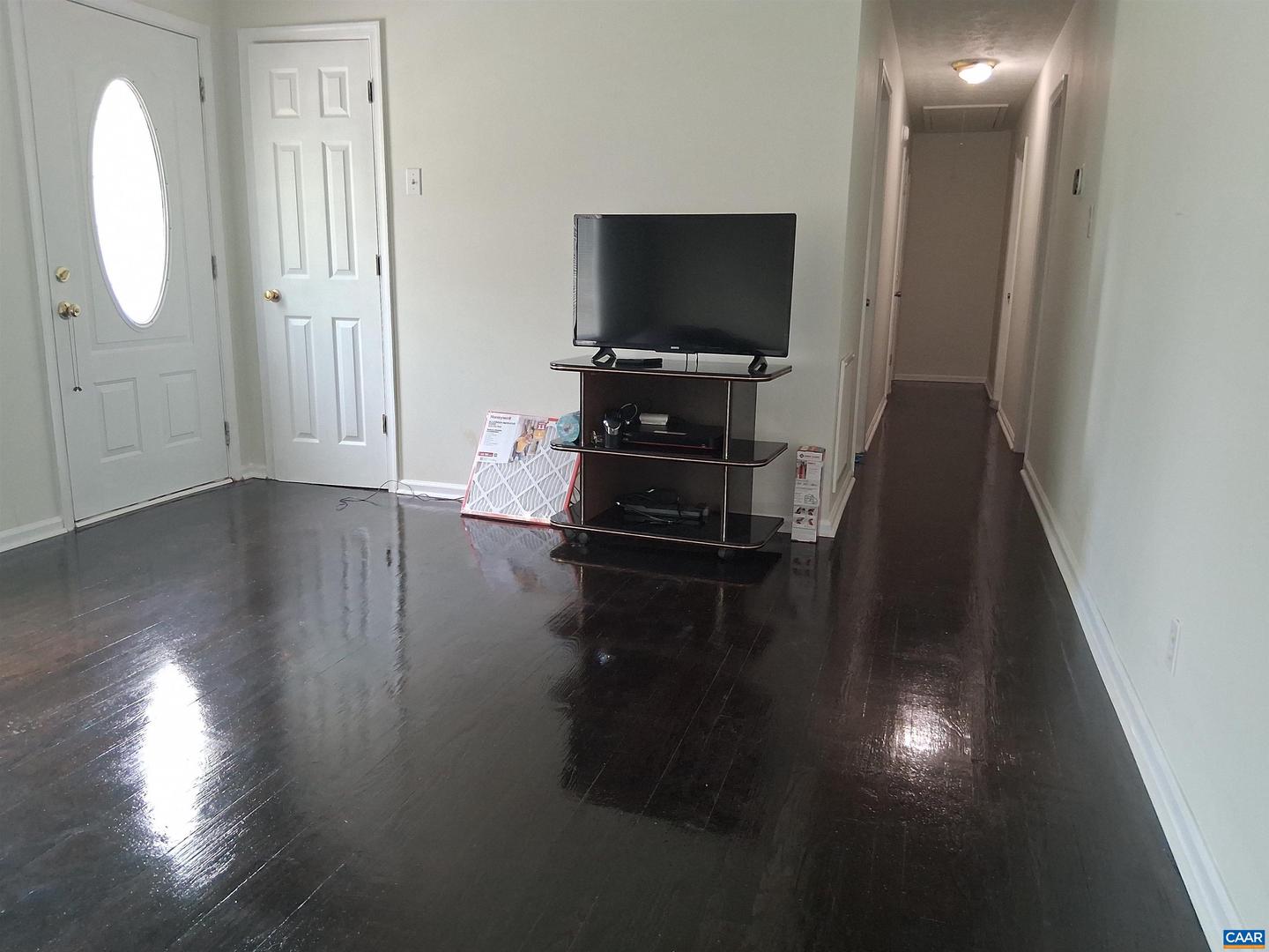 2876 DOCTORS RD, LOUISA, Virginia 23093, 4 Bedrooms Bedrooms, ,2 BathroomsBathrooms,Residential,For sale,2876 DOCTORS RD,663610 MLS # 663610