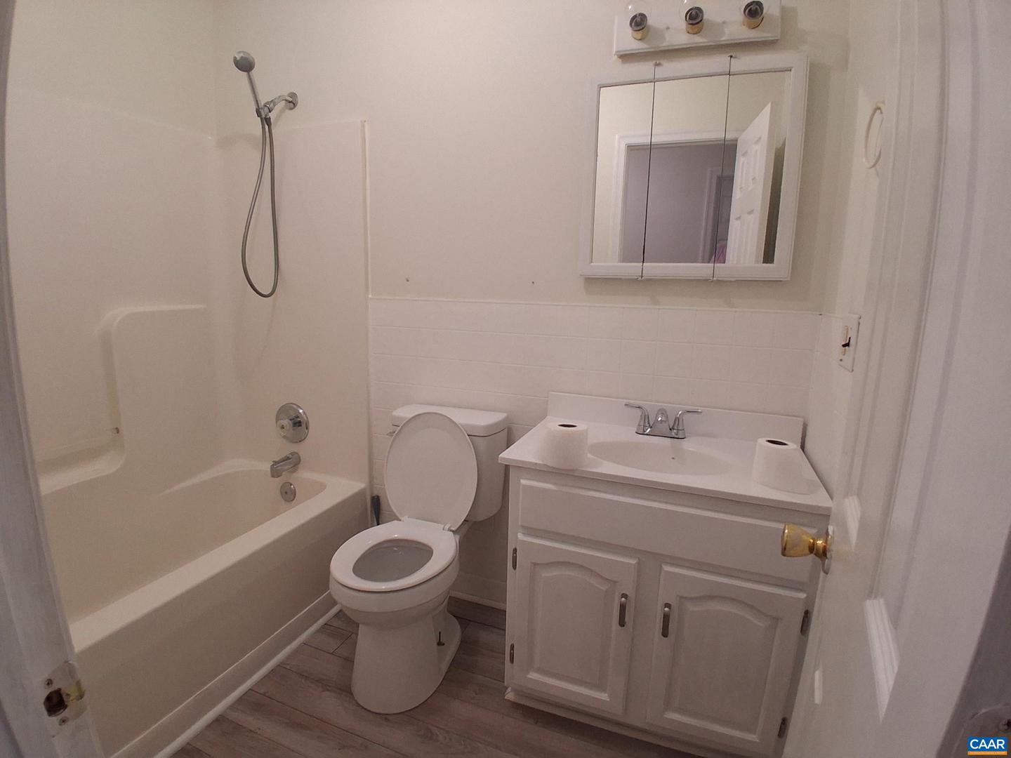 2876 DOCTORS RD, LOUISA, Virginia 23093, 4 Bedrooms Bedrooms, ,2 BathroomsBathrooms,Residential,For sale,2876 DOCTORS RD,663610 MLS # 663610