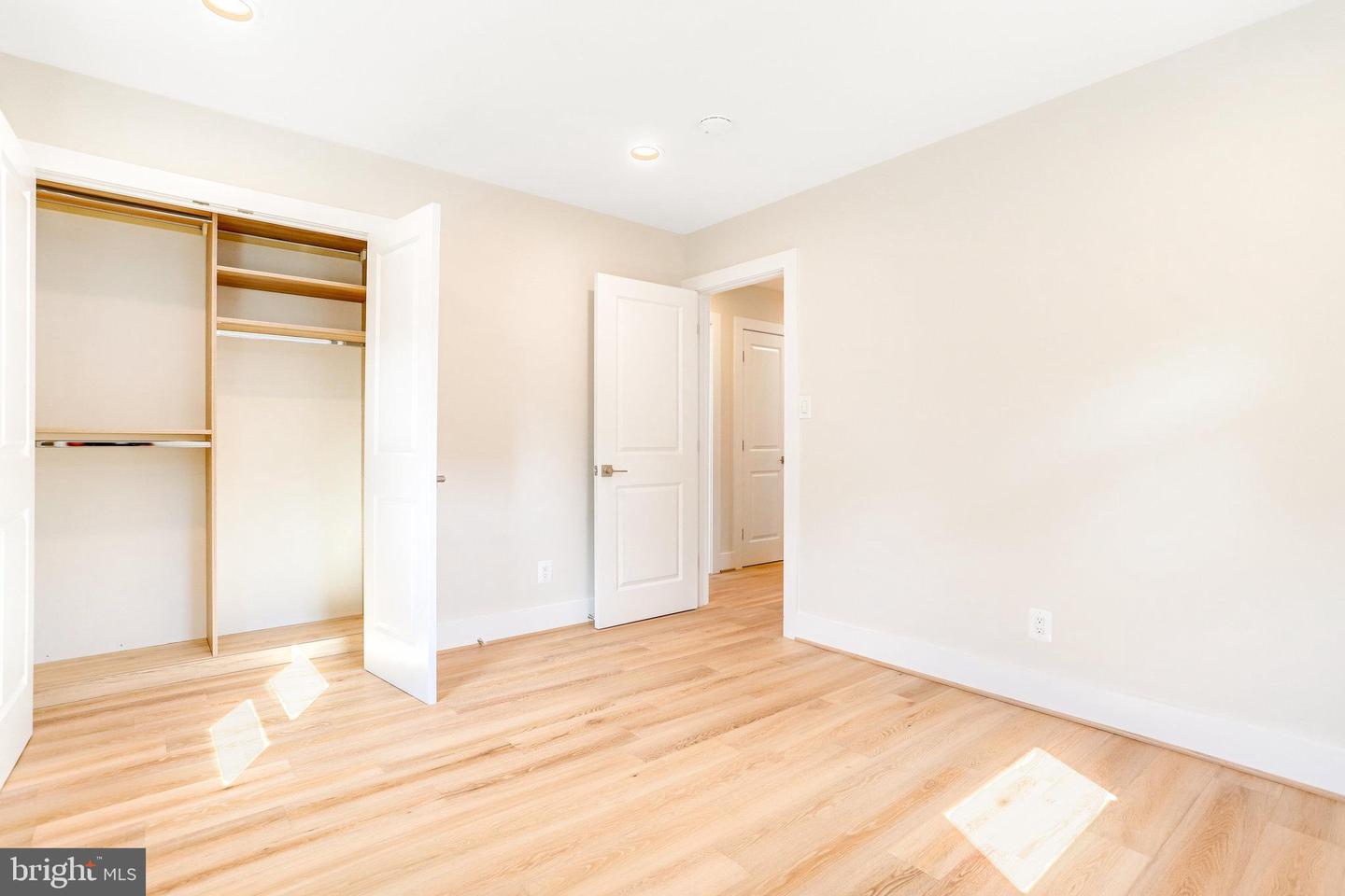 1601 S STAFFORD ST, ARLINGTON, Virginia 22204, 4 Bedrooms Bedrooms, 4 Rooms Rooms,3 BathroomsBathrooms,Residential,For sale,1601 S STAFFORD ST,VAAR2056500 MLS # VAAR2056500