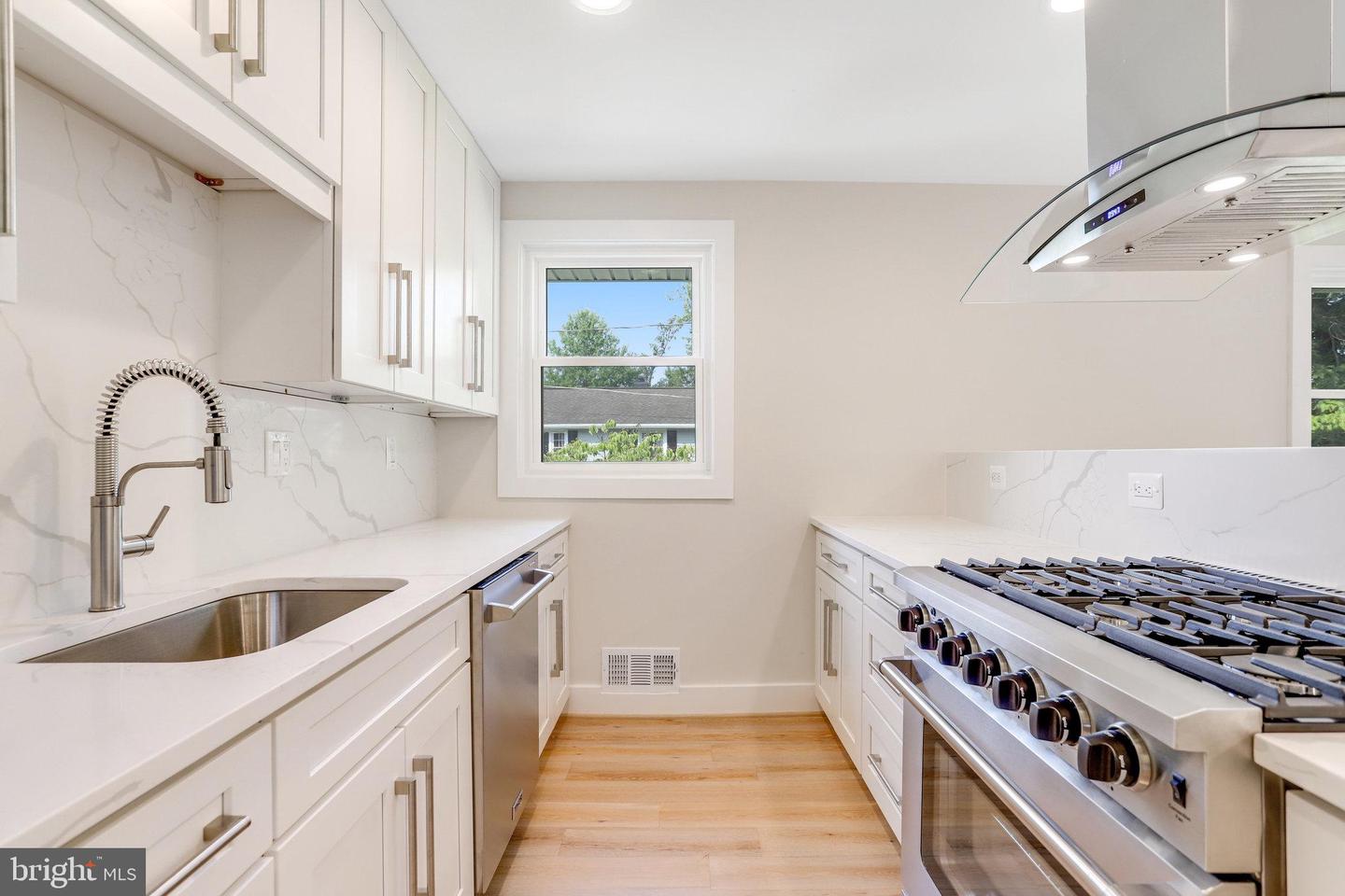 1601 S STAFFORD ST, ARLINGTON, Virginia 22204, 4 Bedrooms Bedrooms, 4 Rooms Rooms,3 BathroomsBathrooms,Residential,For sale,1601 S STAFFORD ST,VAAR2056500 MLS # VAAR2056500