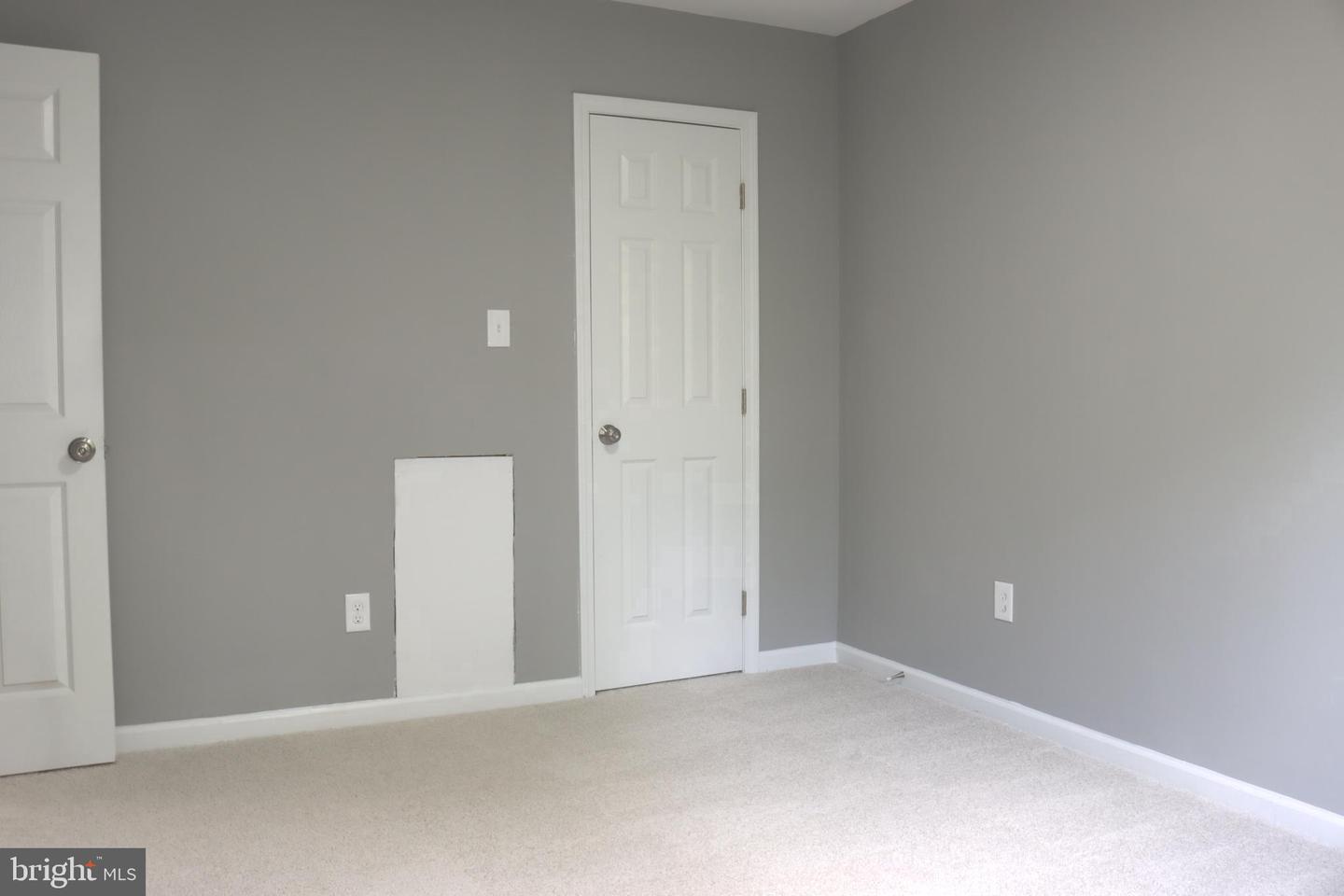 1029 KINGS CT, HERNDON, Virginia 20170, 4 Bedrooms Bedrooms, ,3 BathroomsBathrooms,Residential,For sale,1029 KINGS CT,VAFX2236306 MLS # VAFX2236306