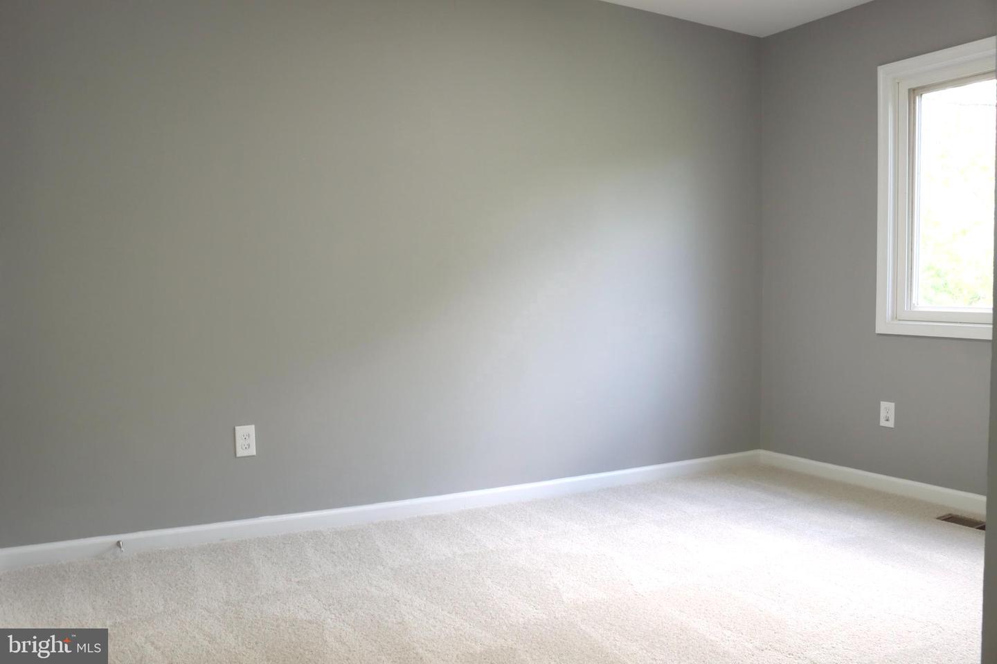 1029 KINGS CT, HERNDON, Virginia 20170, 4 Bedrooms Bedrooms, ,3 BathroomsBathrooms,Residential,For sale,1029 KINGS CT,VAFX2236306 MLS # VAFX2236306
