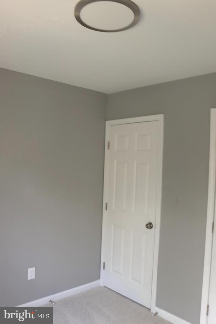 1029 KINGS CT, HERNDON, Virginia 20170, 4 Bedrooms Bedrooms, ,3 BathroomsBathrooms,Residential,For sale,1029 KINGS CT,VAFX2236306 MLS # VAFX2236306