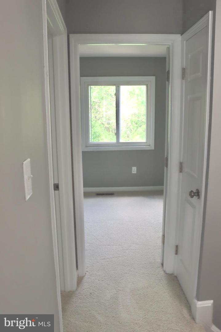 1029 KINGS CT, HERNDON, Virginia 20170, 4 Bedrooms Bedrooms, ,3 BathroomsBathrooms,Residential,For sale,1029 KINGS CT,VAFX2236306 MLS # VAFX2236306