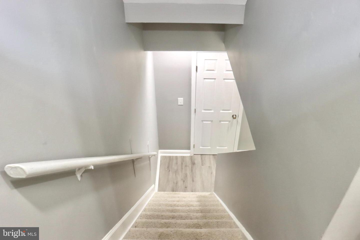 1029 KINGS CT, HERNDON, Virginia 20170, 4 Bedrooms Bedrooms, ,3 BathroomsBathrooms,Residential,For sale,1029 KINGS CT,VAFX2236306 MLS # VAFX2236306